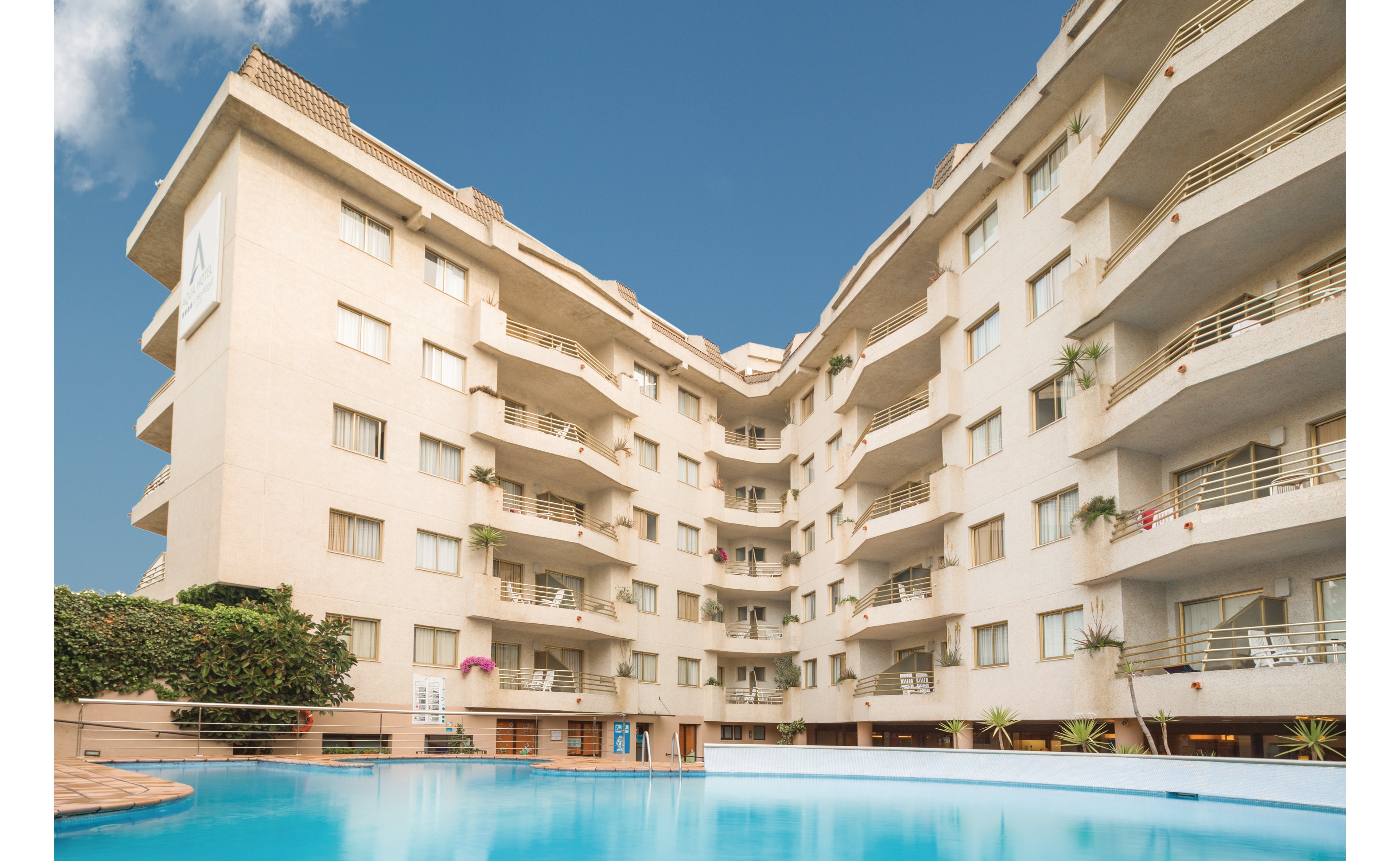 AQUA Hotel The Breeze & Spa