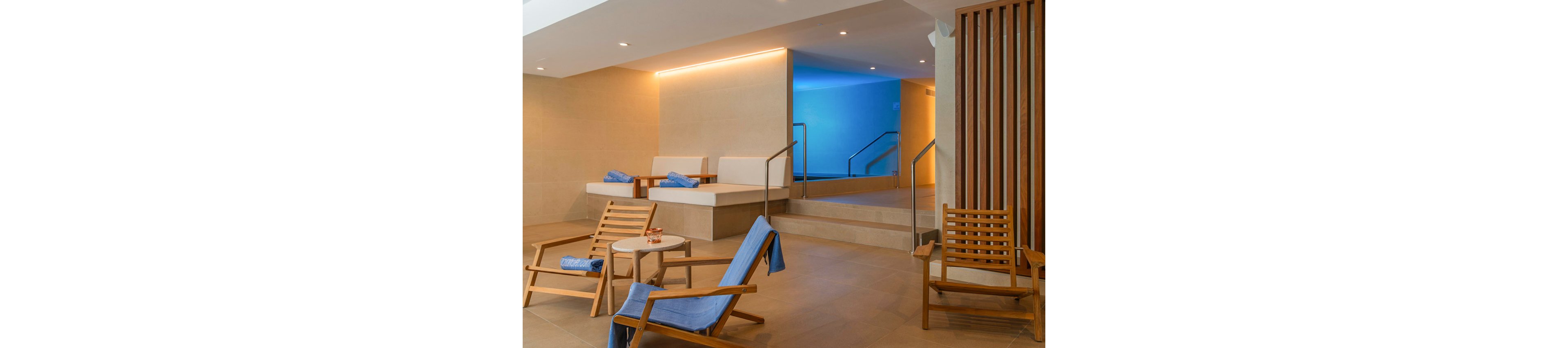 AQUA Hotel The Breeze & Spa