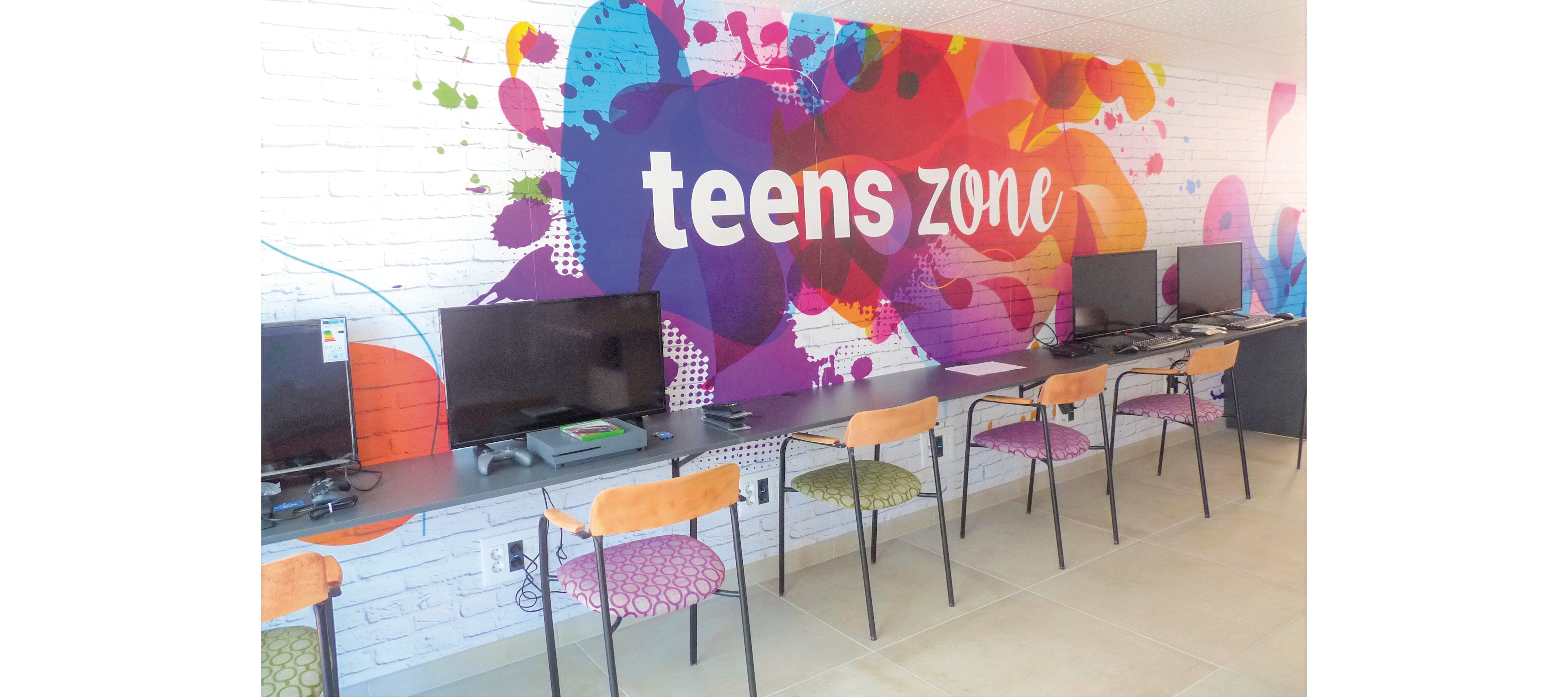 Fergus Club Pineda Splash