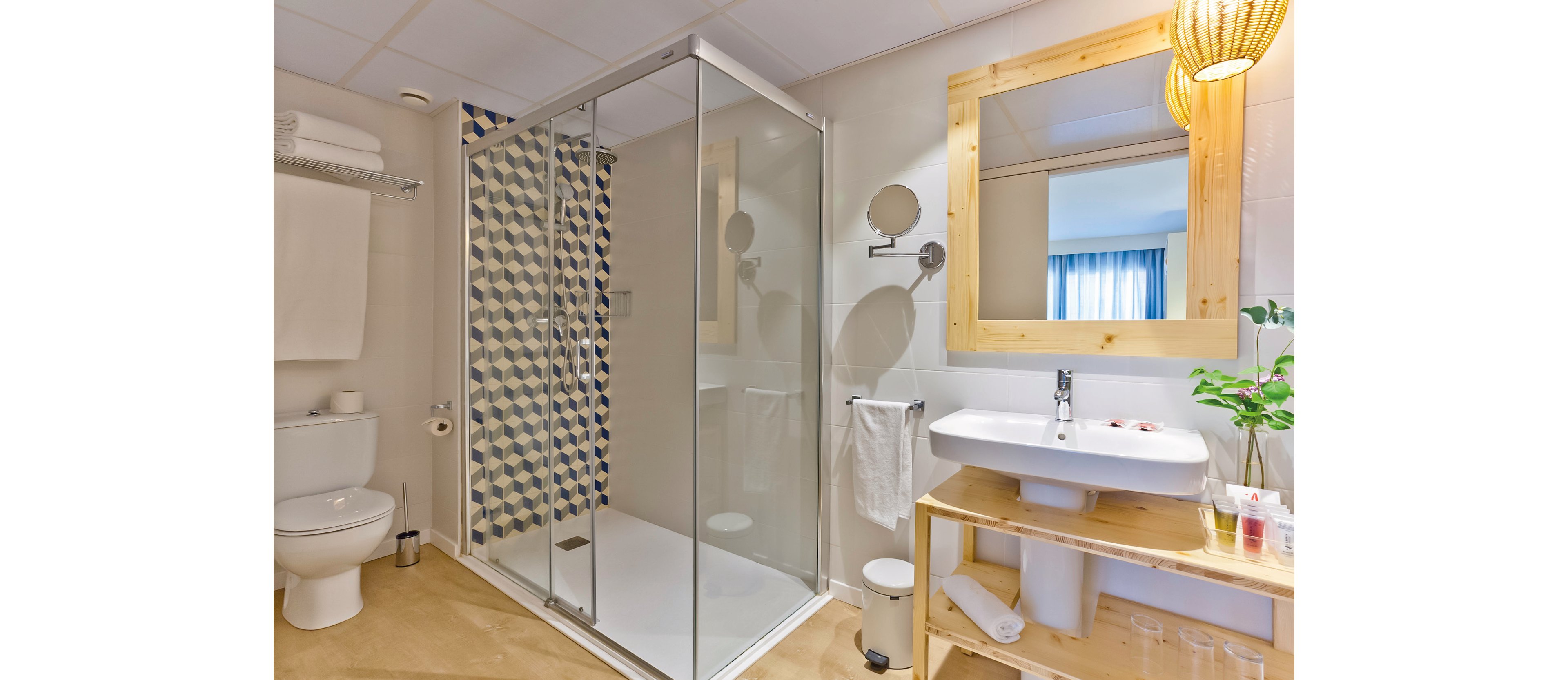 Fergus Club Pineda Splash