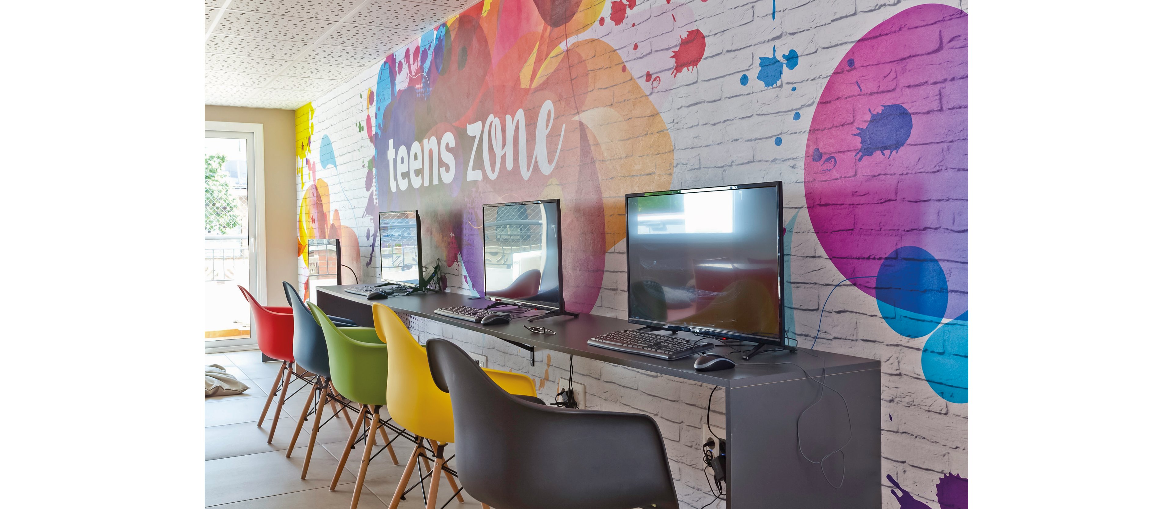 Fergus Club Pineda Splash