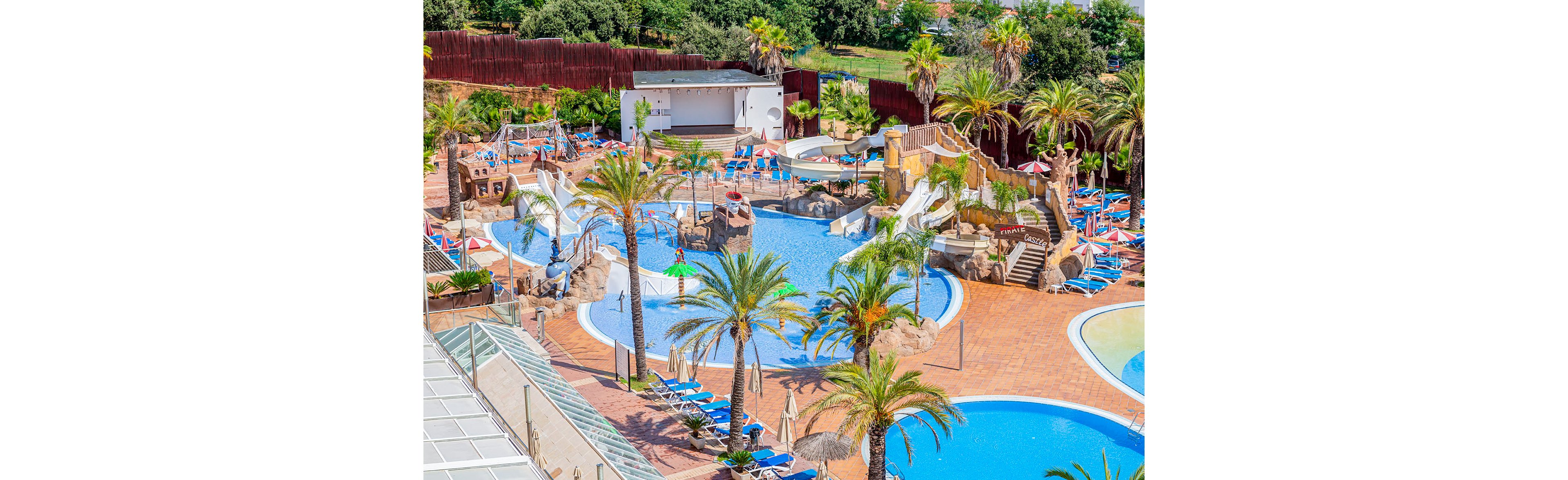 Costa Encantada Aparthotel & Resort