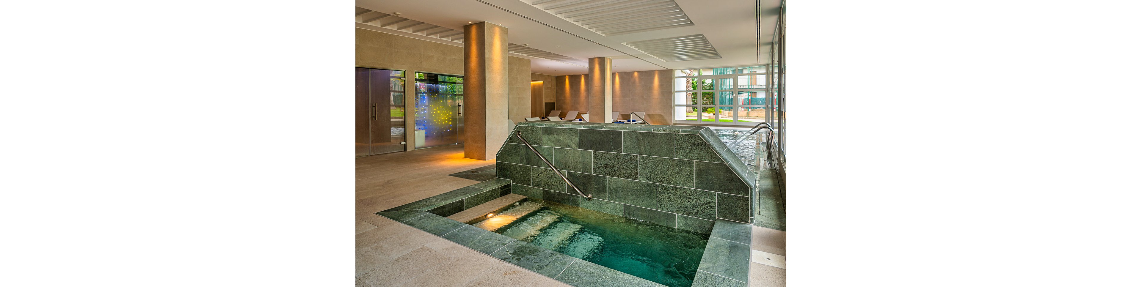 Costa Encantada Aparthotel & Resort