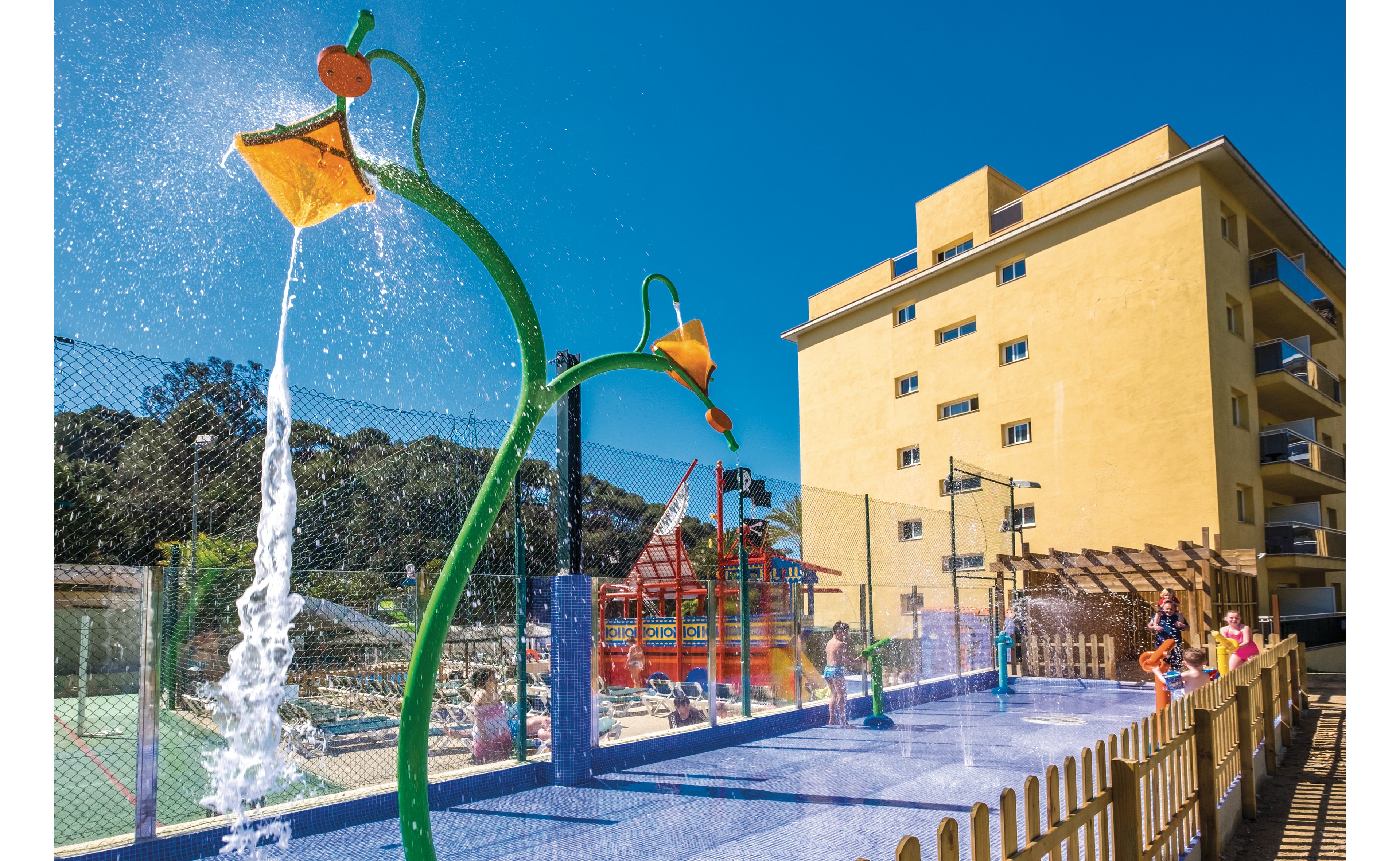 Rosamar Garden Resort