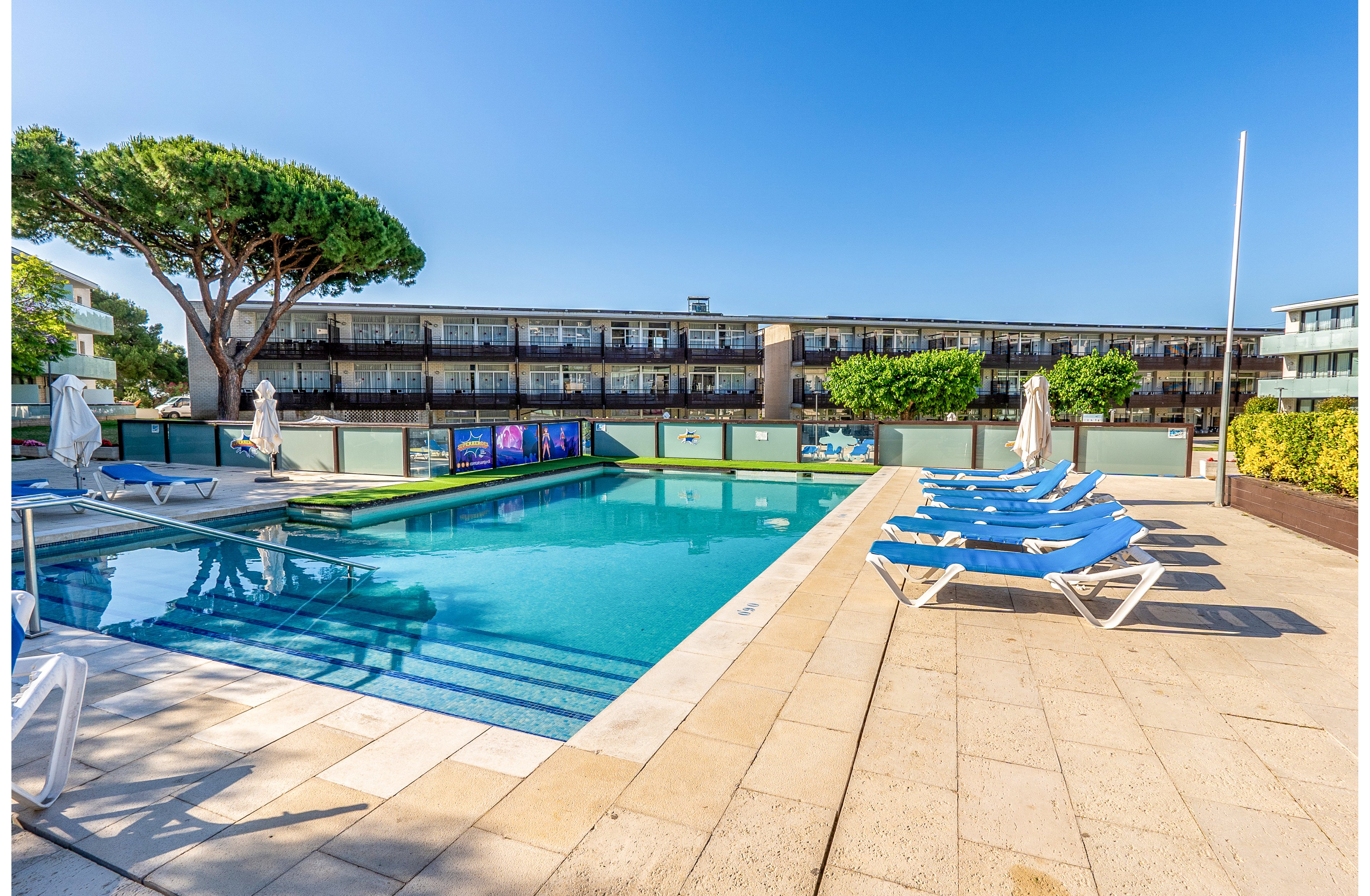 Comtat Sant Jordi & Aquadiver Waterpark