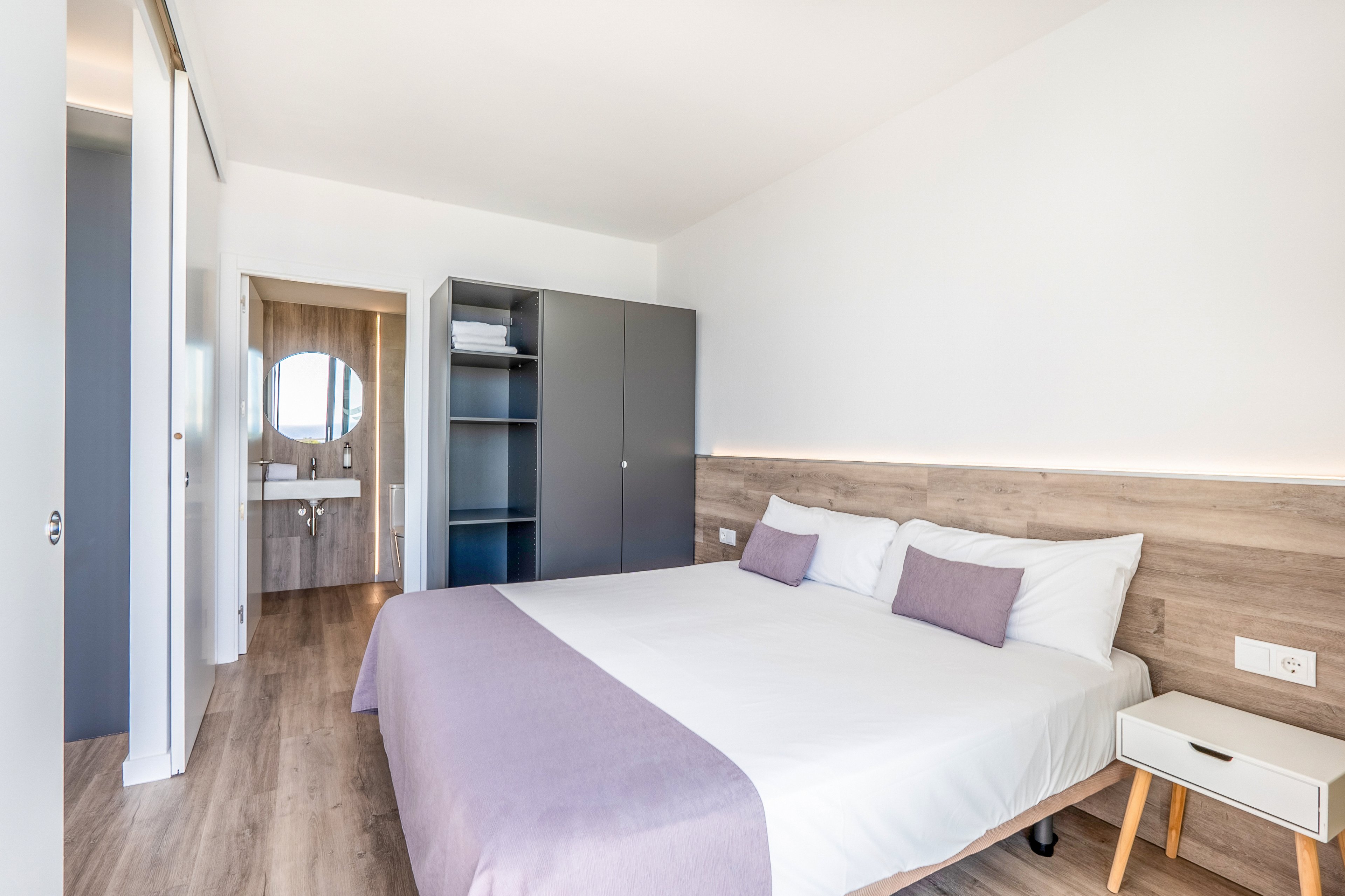 Comtat Sant Jordi & Aquadiver Waterpark