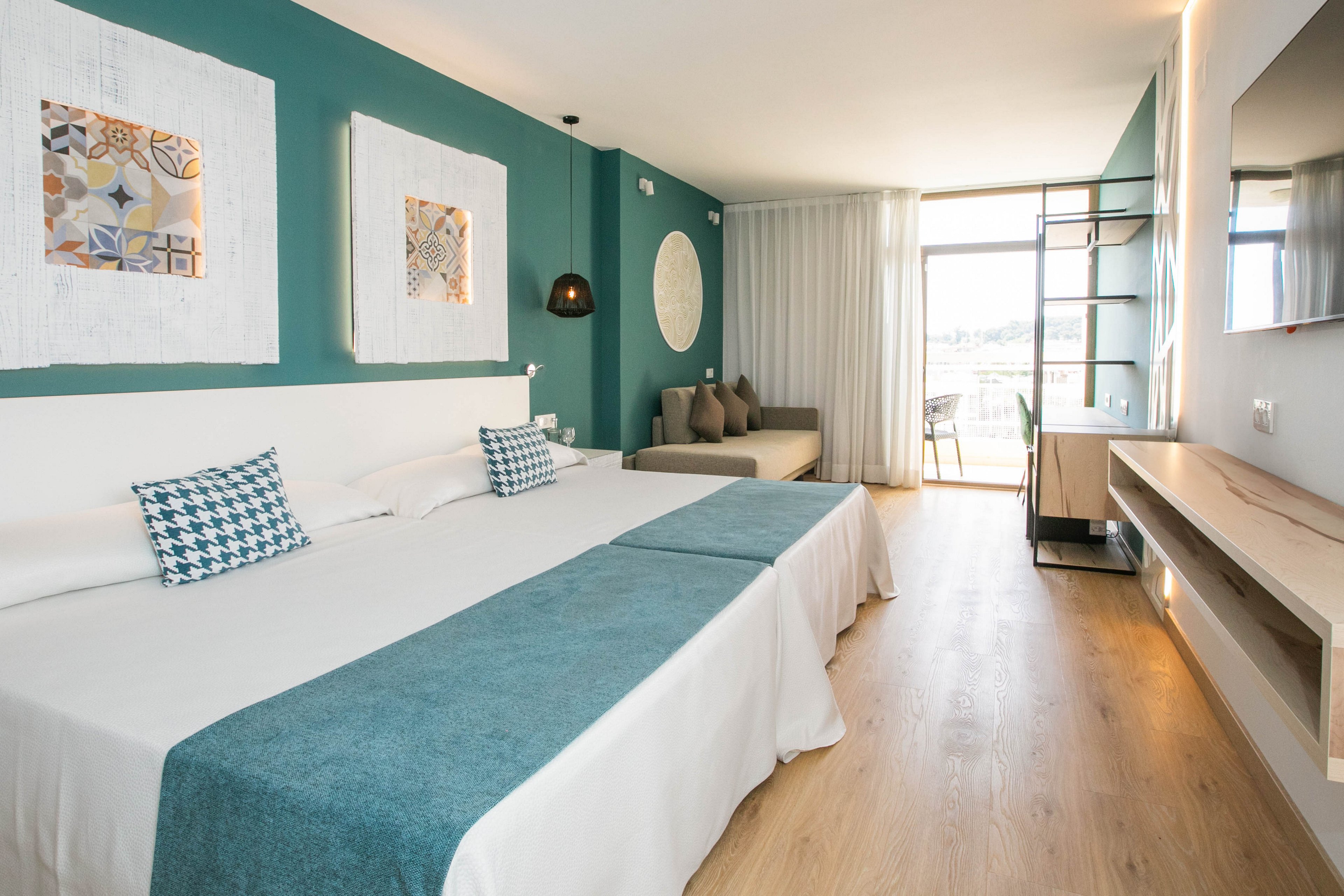 Evenia Olympic Suites