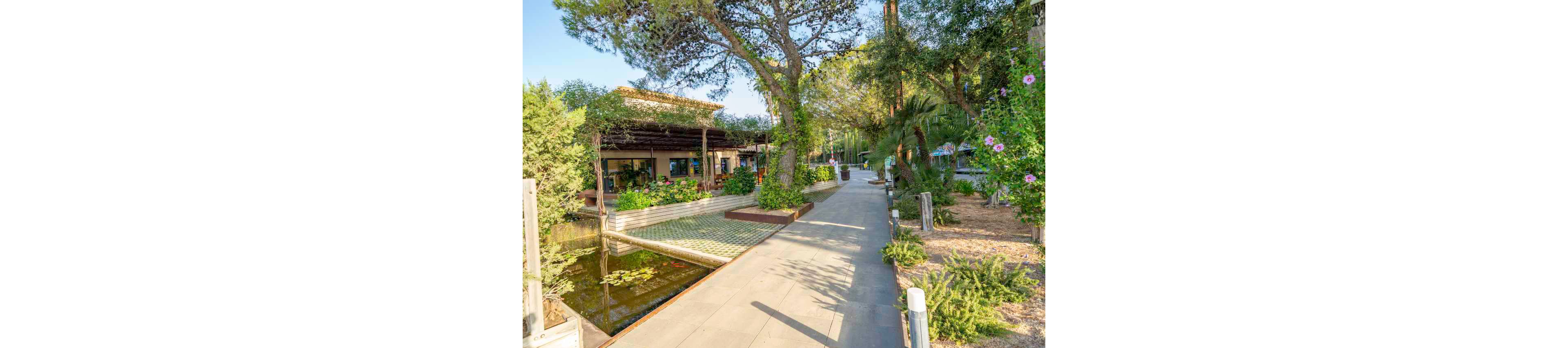 Castell Montgri - EUROCAMP