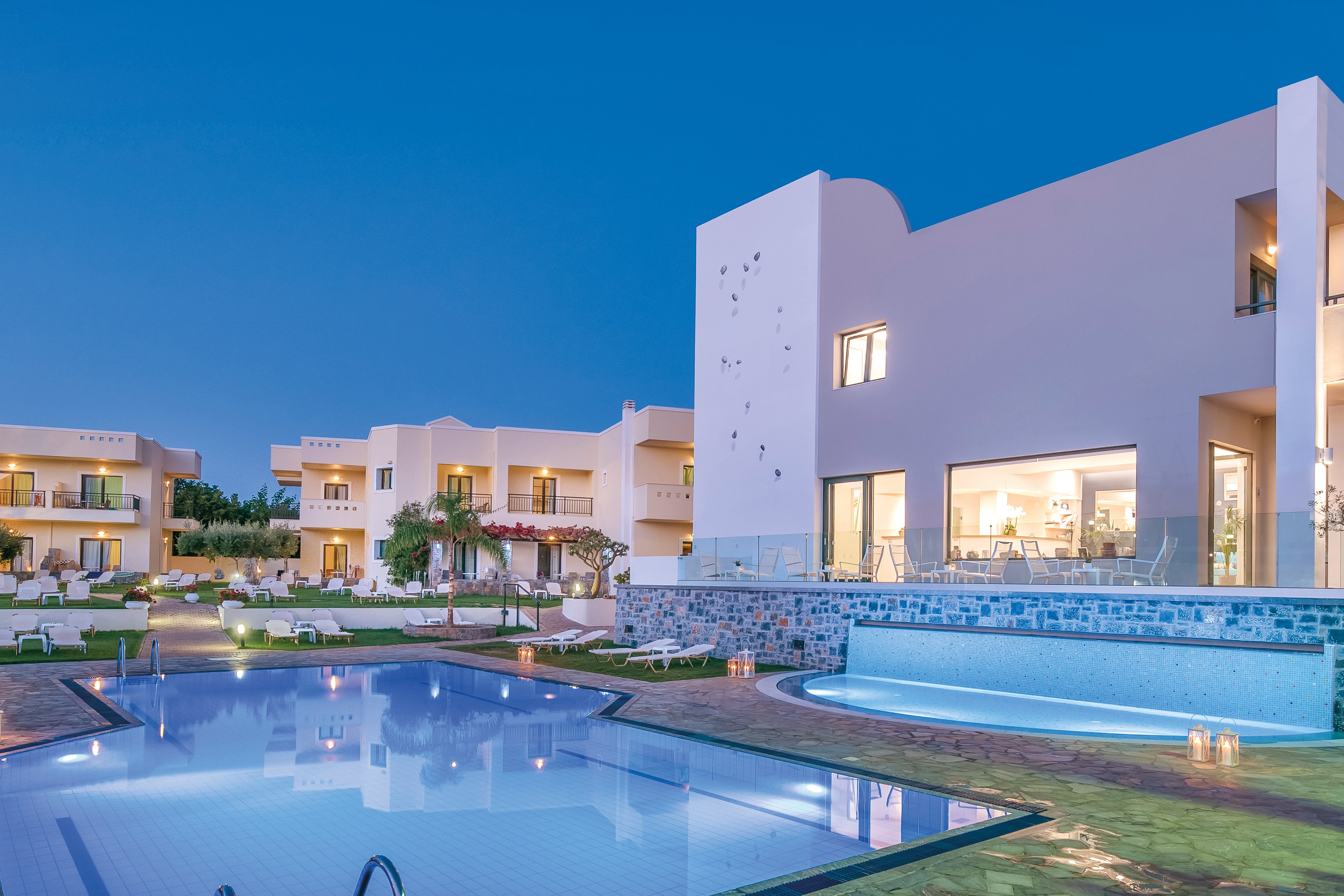 Kristalli Hotel Apartments