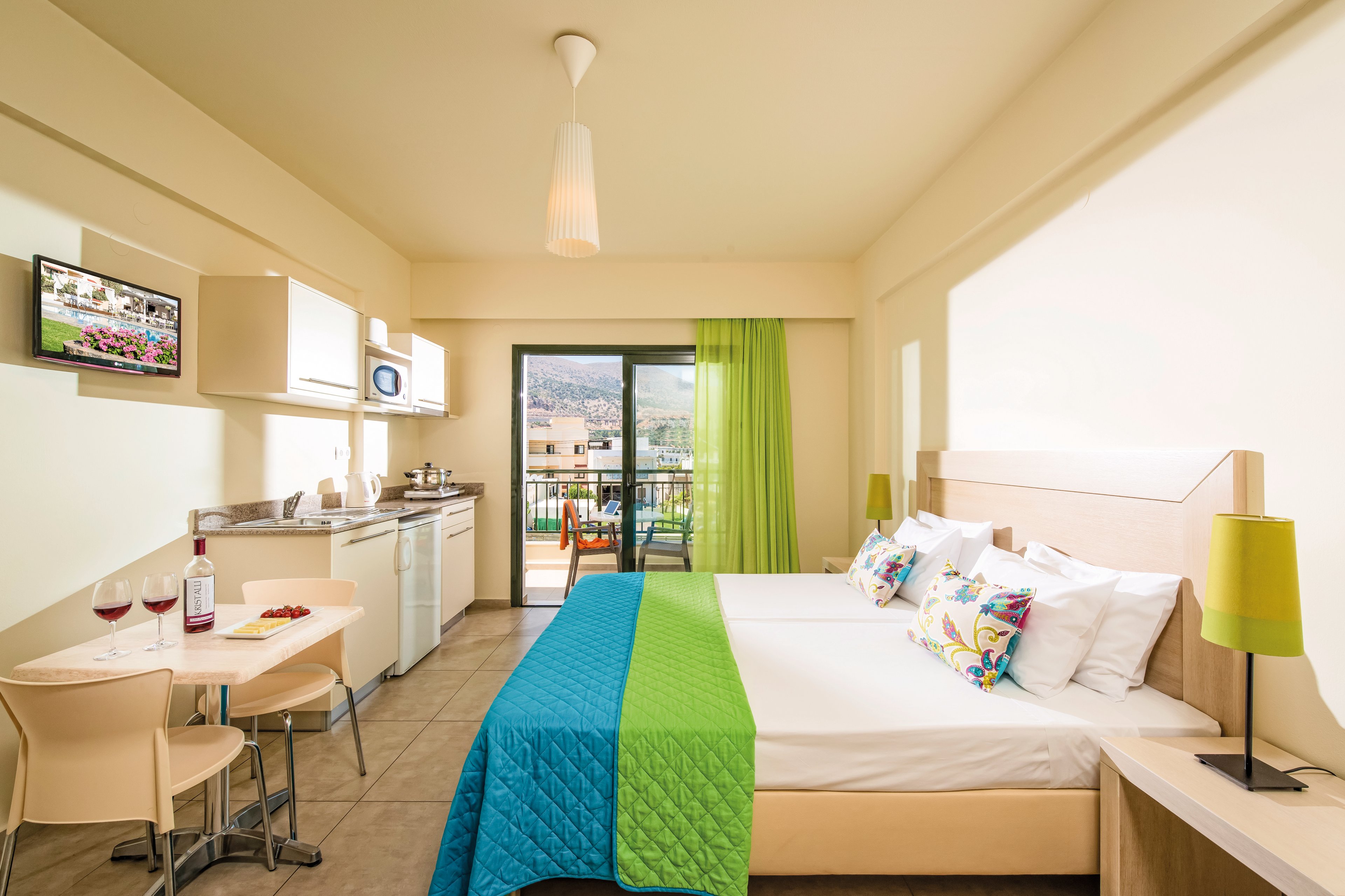 Kristalli Hotel Apartments