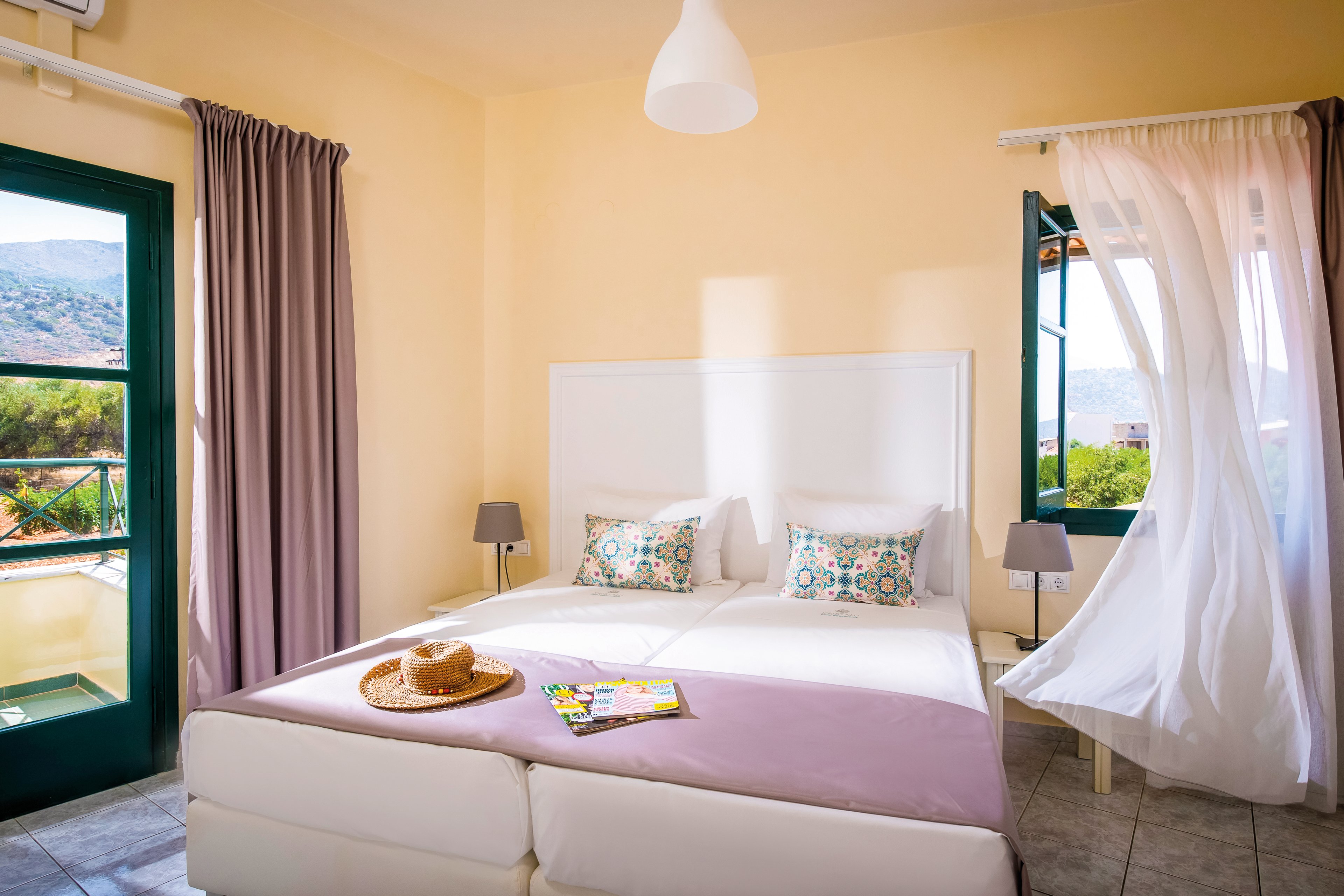 Kristalli Hotel Apartments