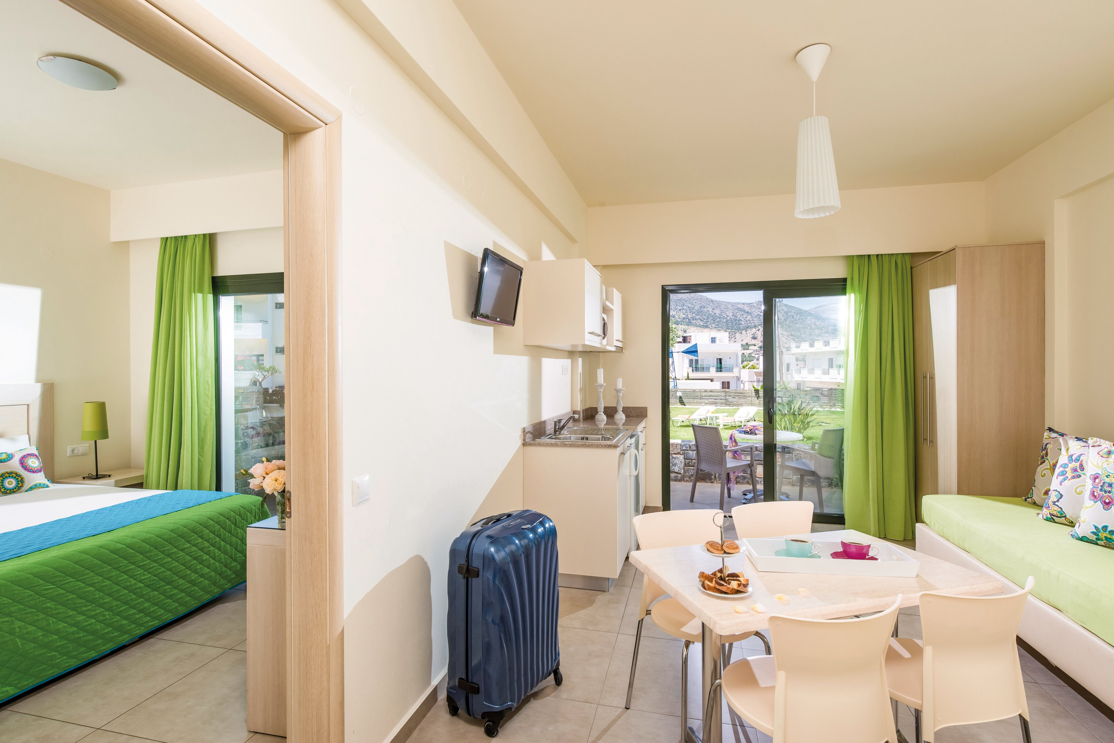 Kristalli Hotel Apartments