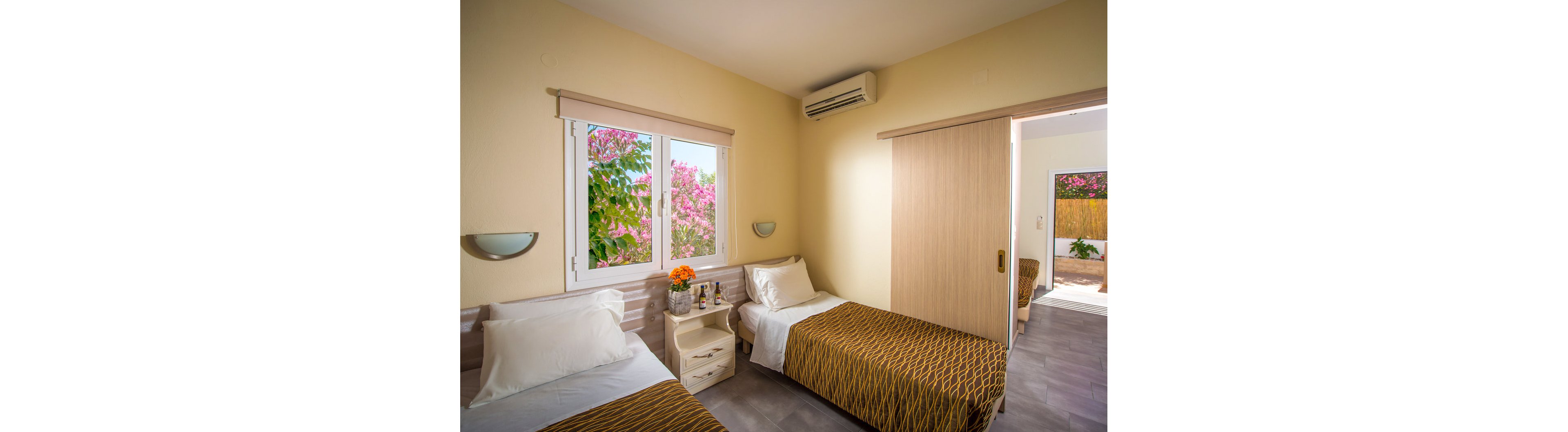 Kastro Beach Apartments