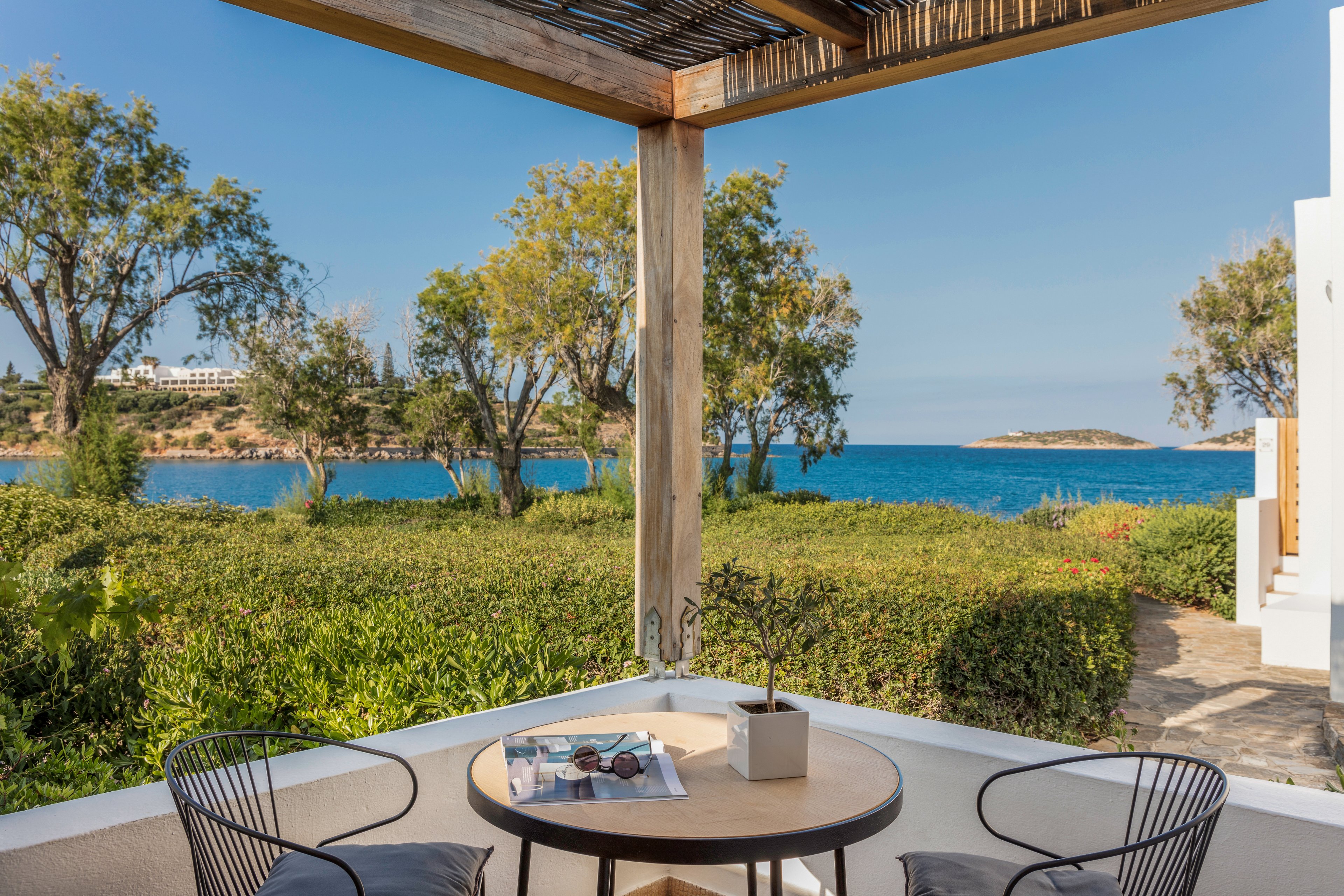 Minos Beach Art Hotel