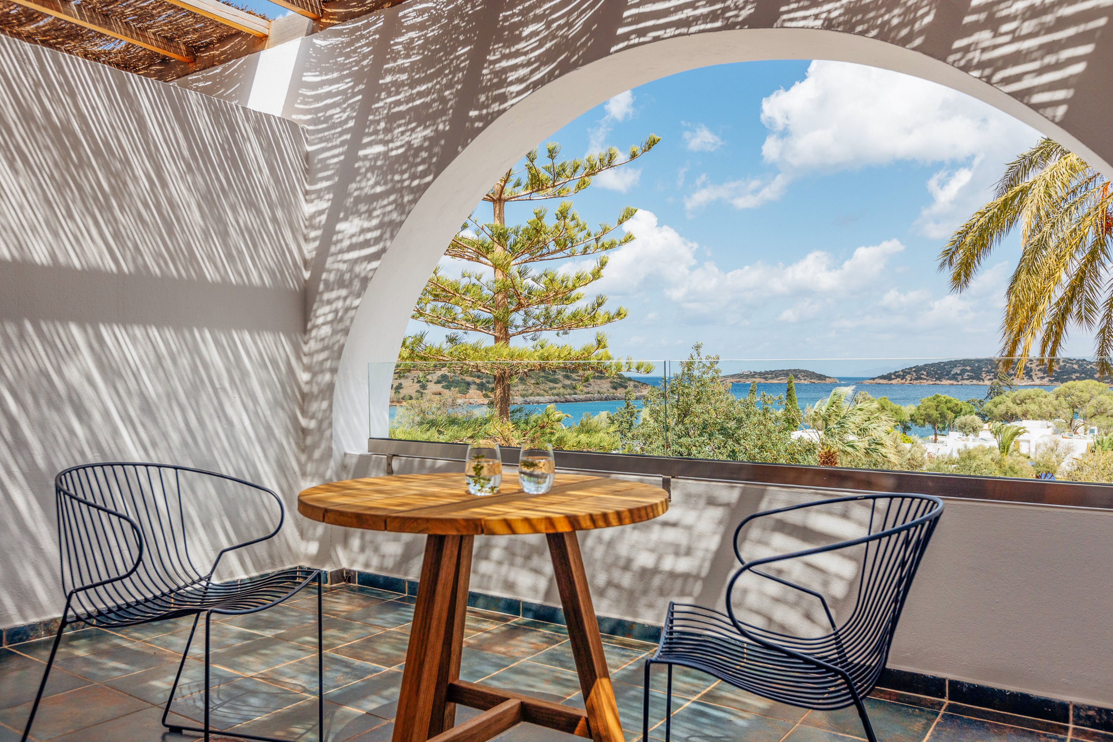 Minos Beach Art Hotel