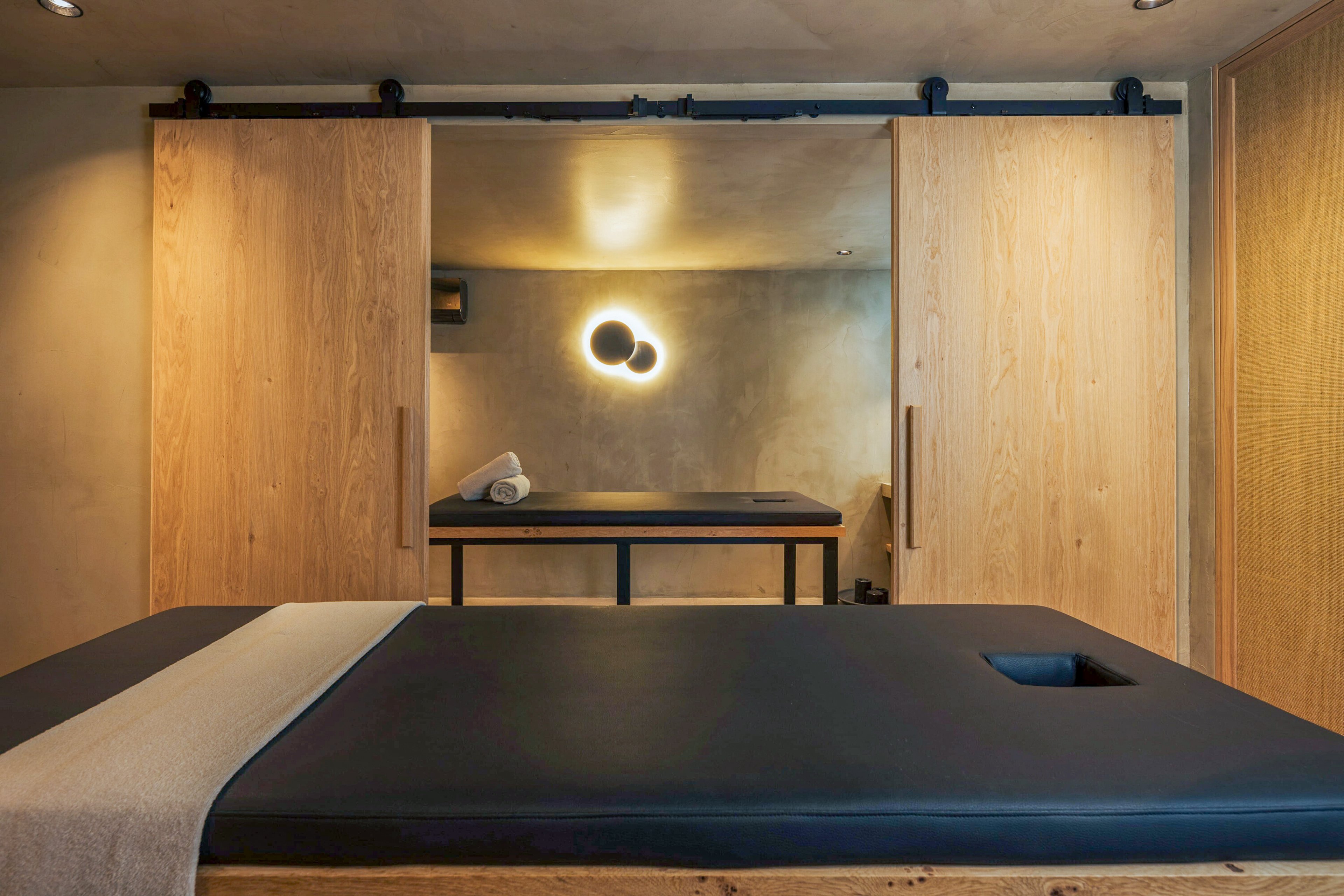 Minos Beach Art Hotel