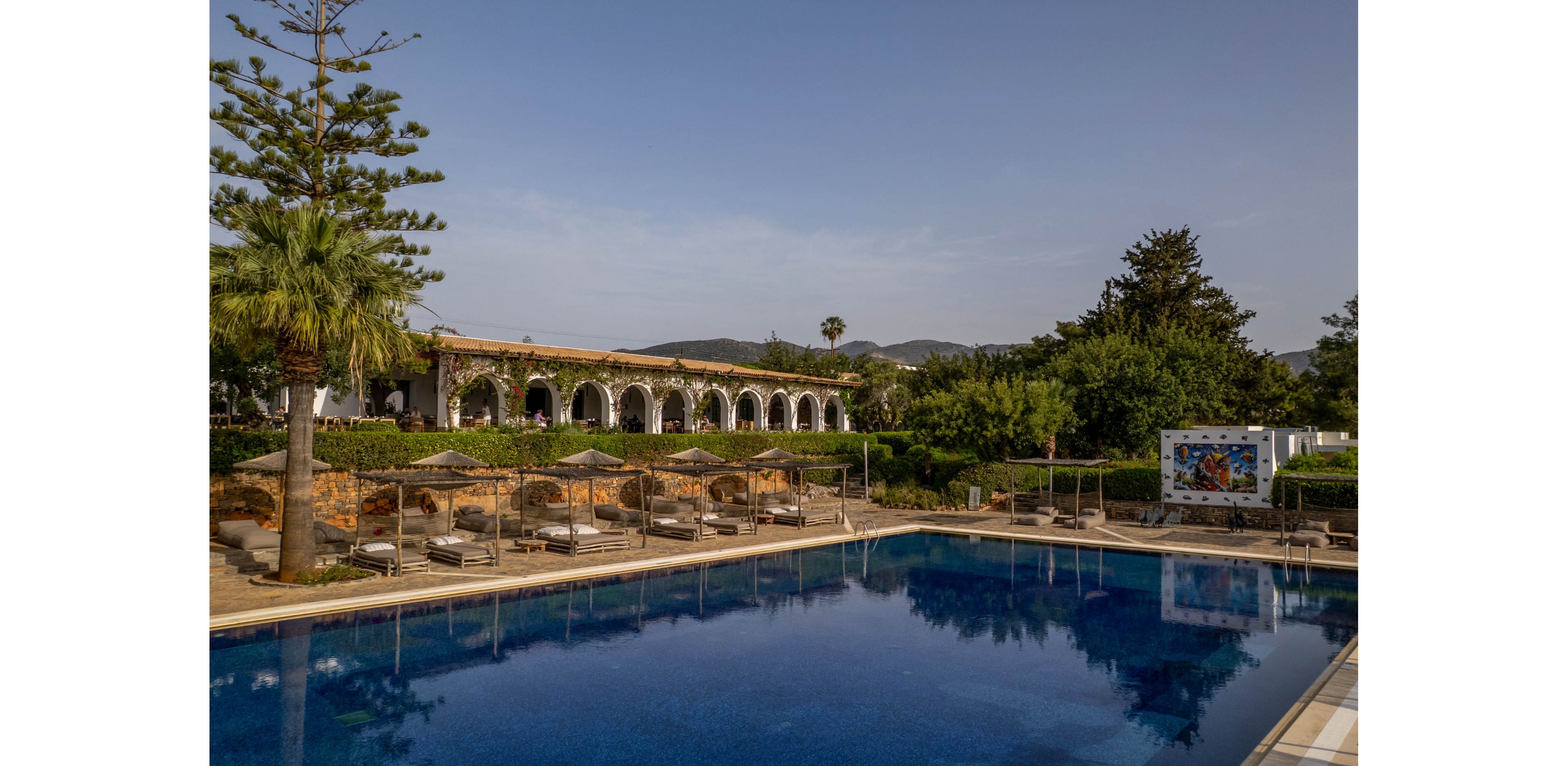 Minos Beach Art Hotel