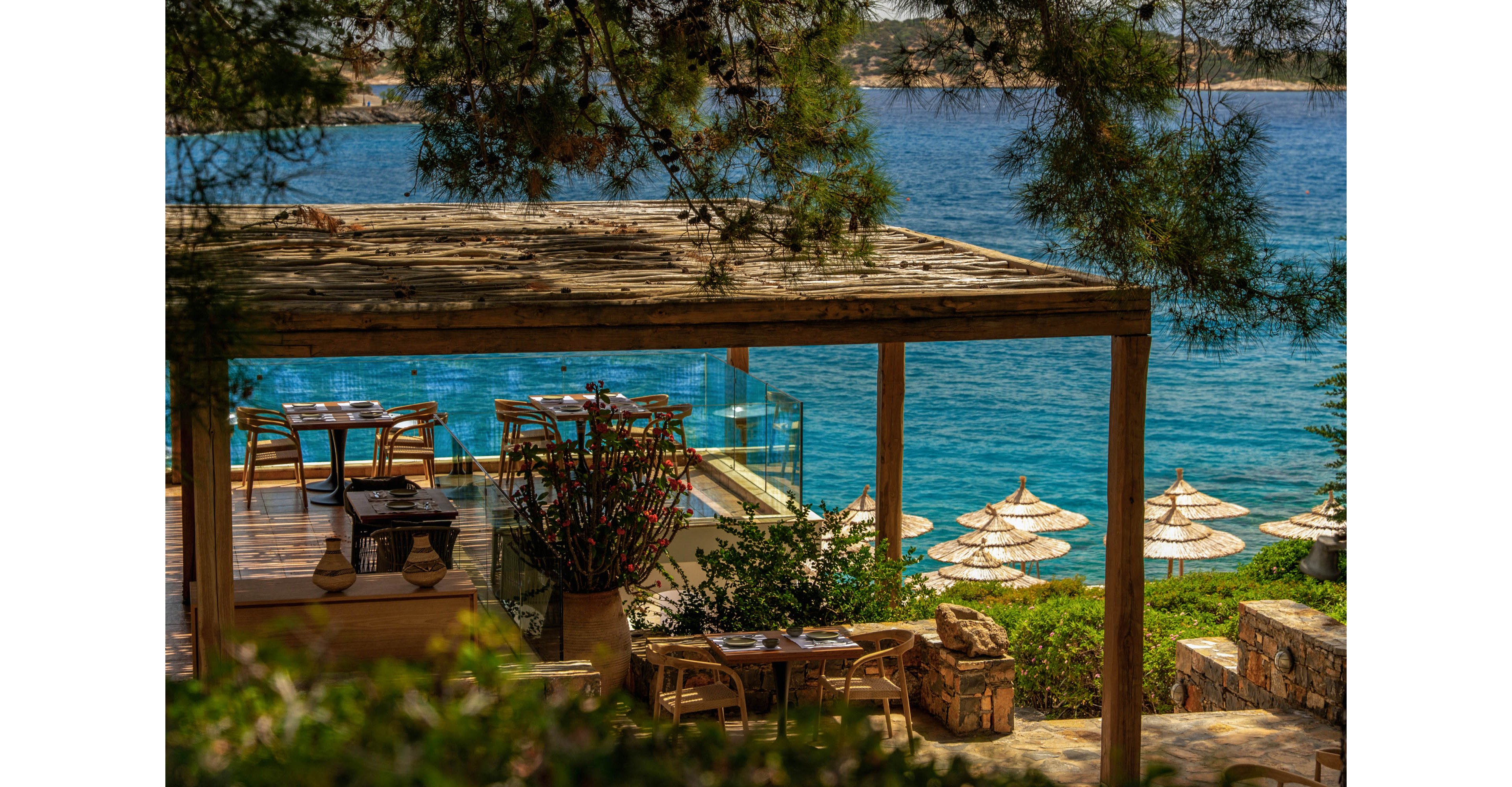 Minos Beach Art Hotel