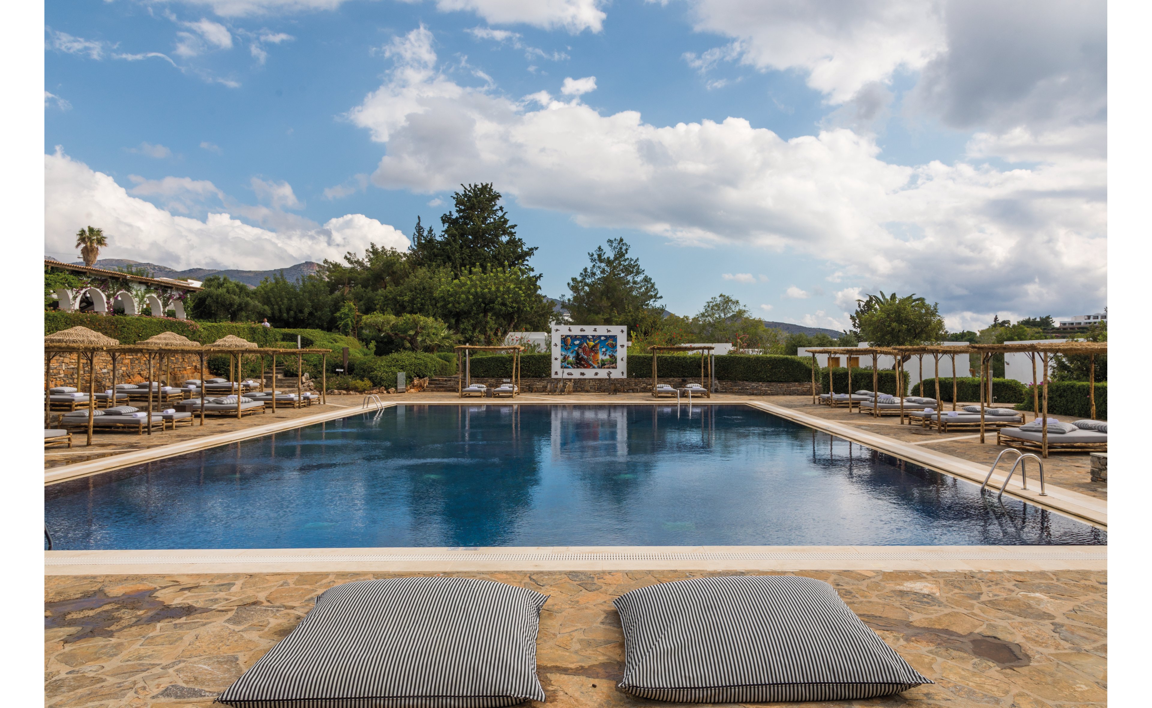 Minos Beach Art Hotel