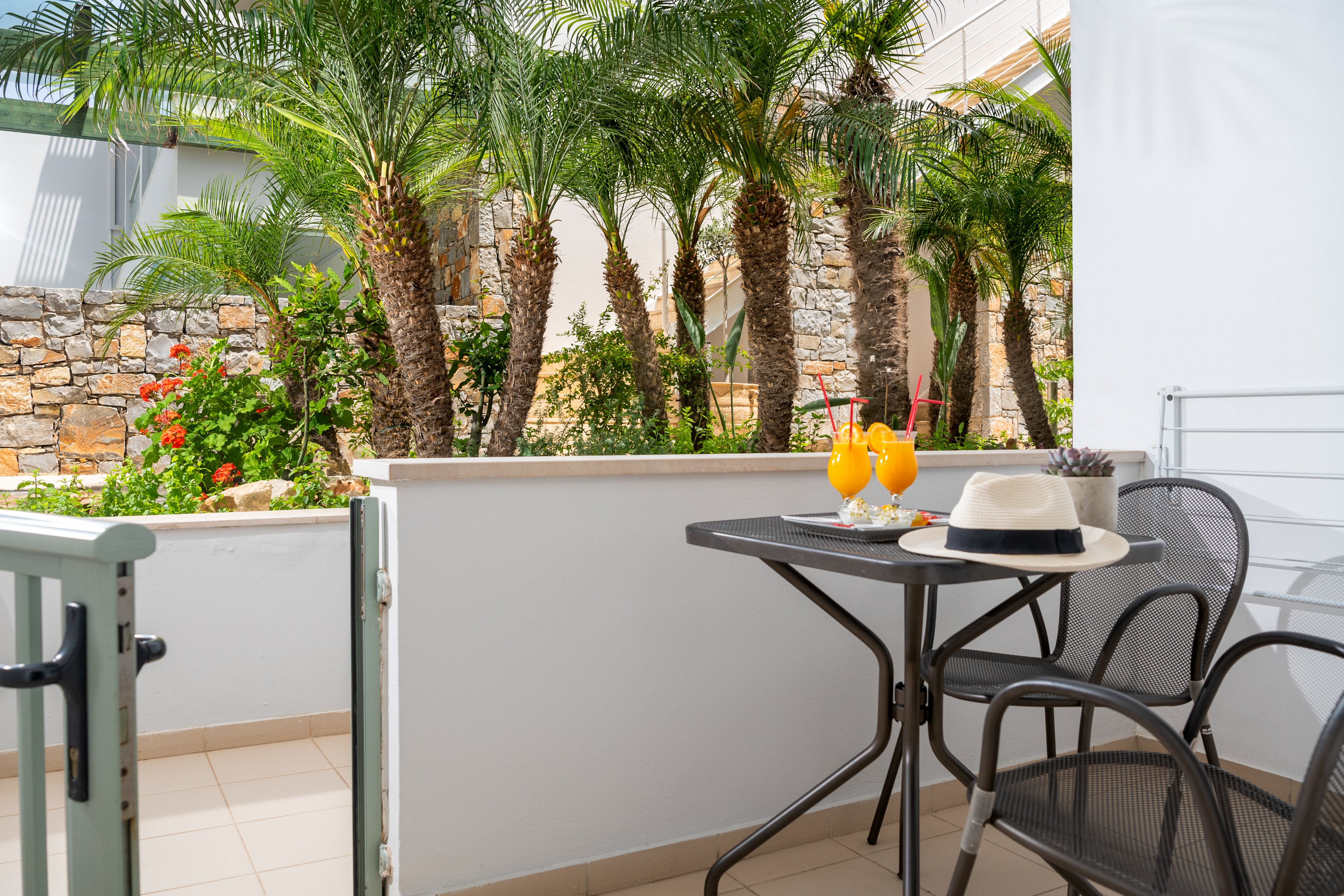 Angela Suites Boutique Hotel