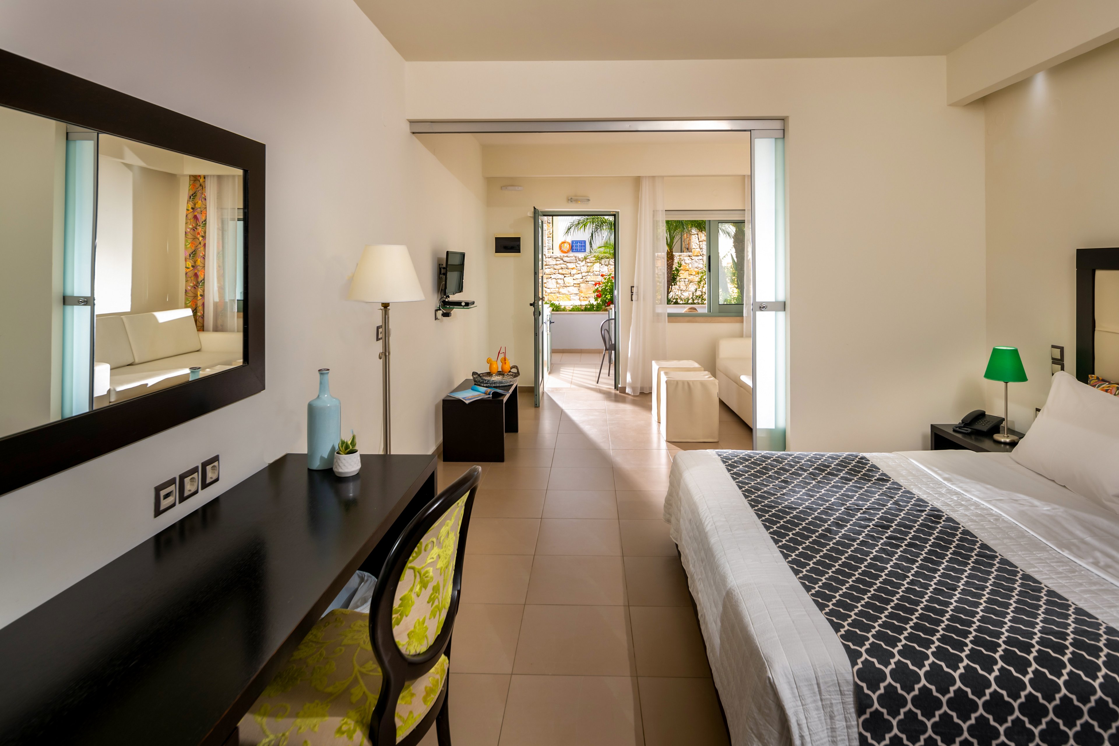 Angela Suites Boutique Hotel