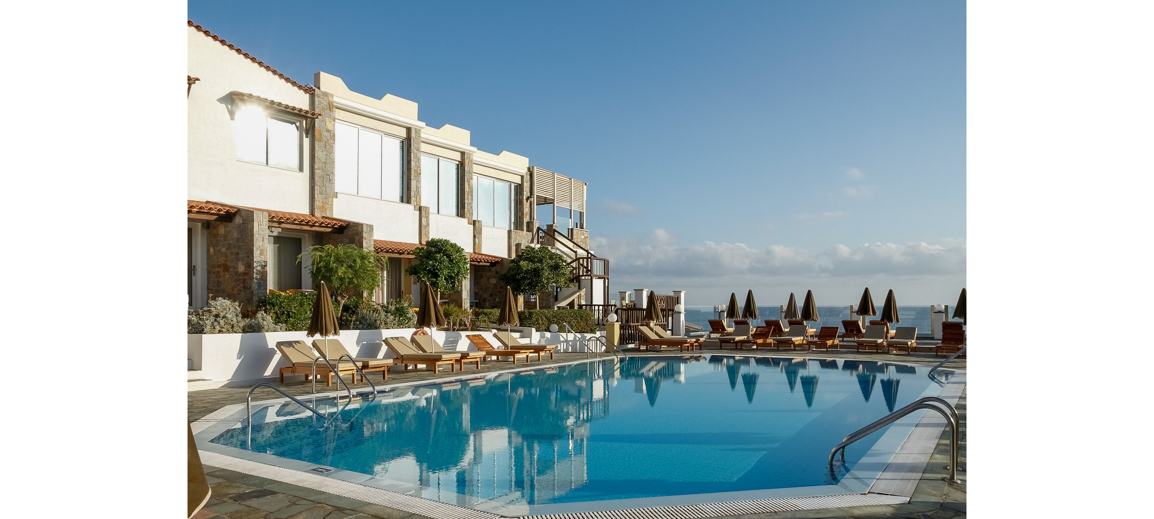 Alexander Beach Hotel & Village Resort