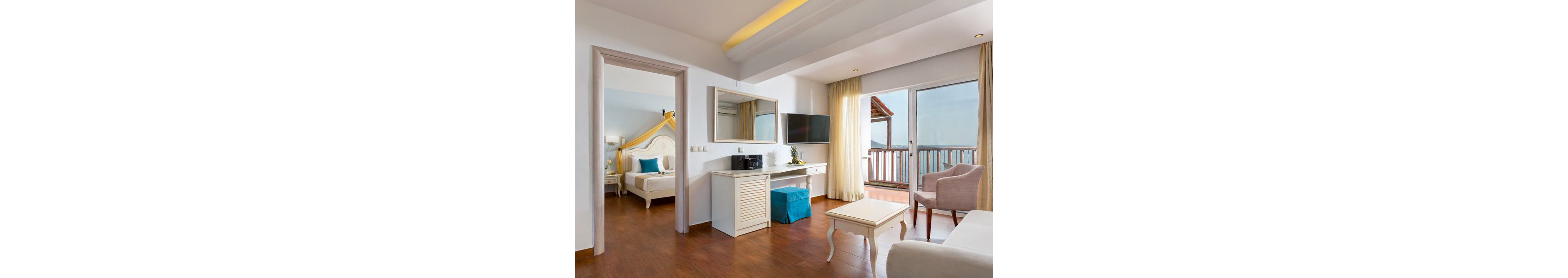 Alexander Beach Hotel & Village Resort