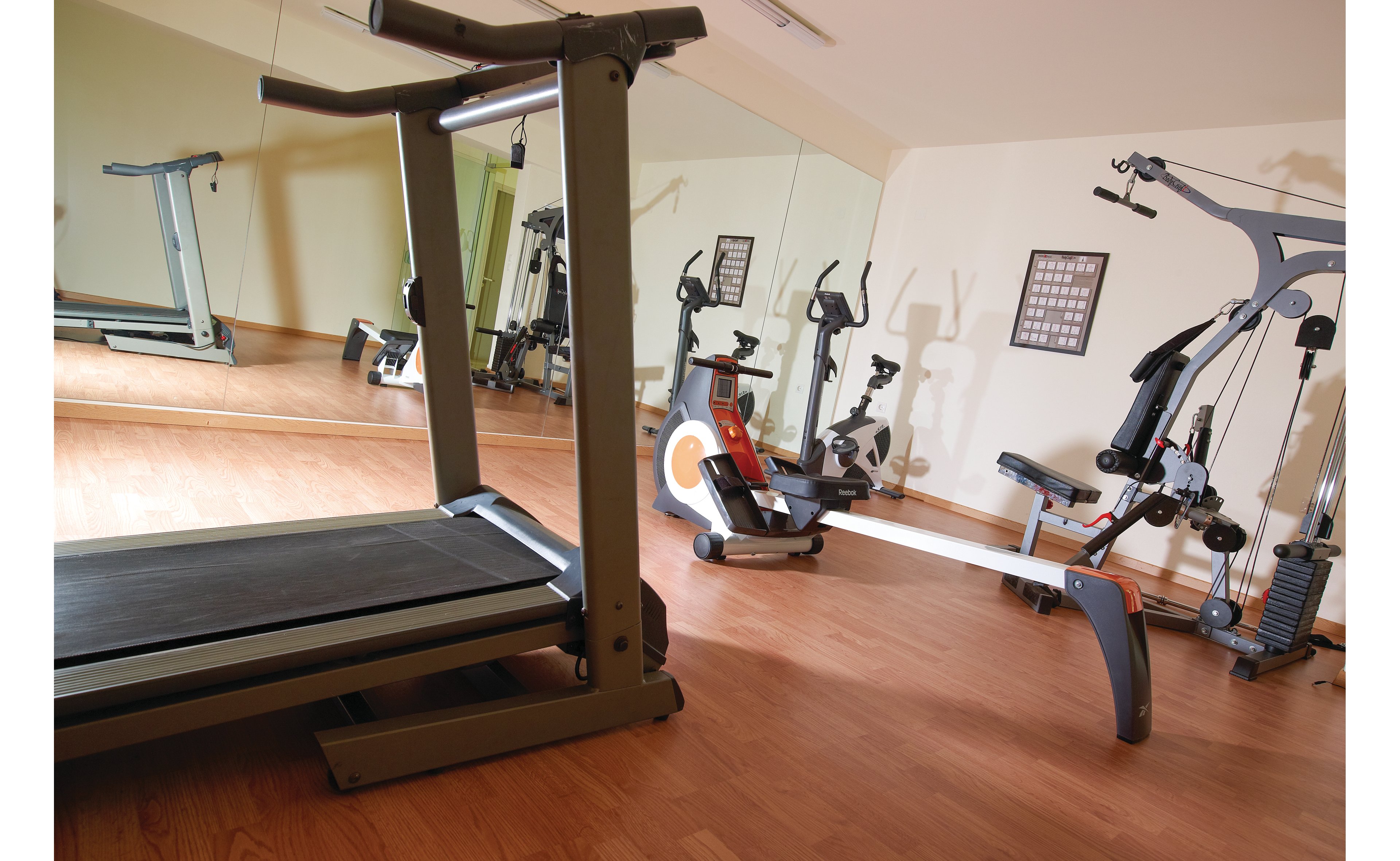 Katrin Hotel and Bungalows