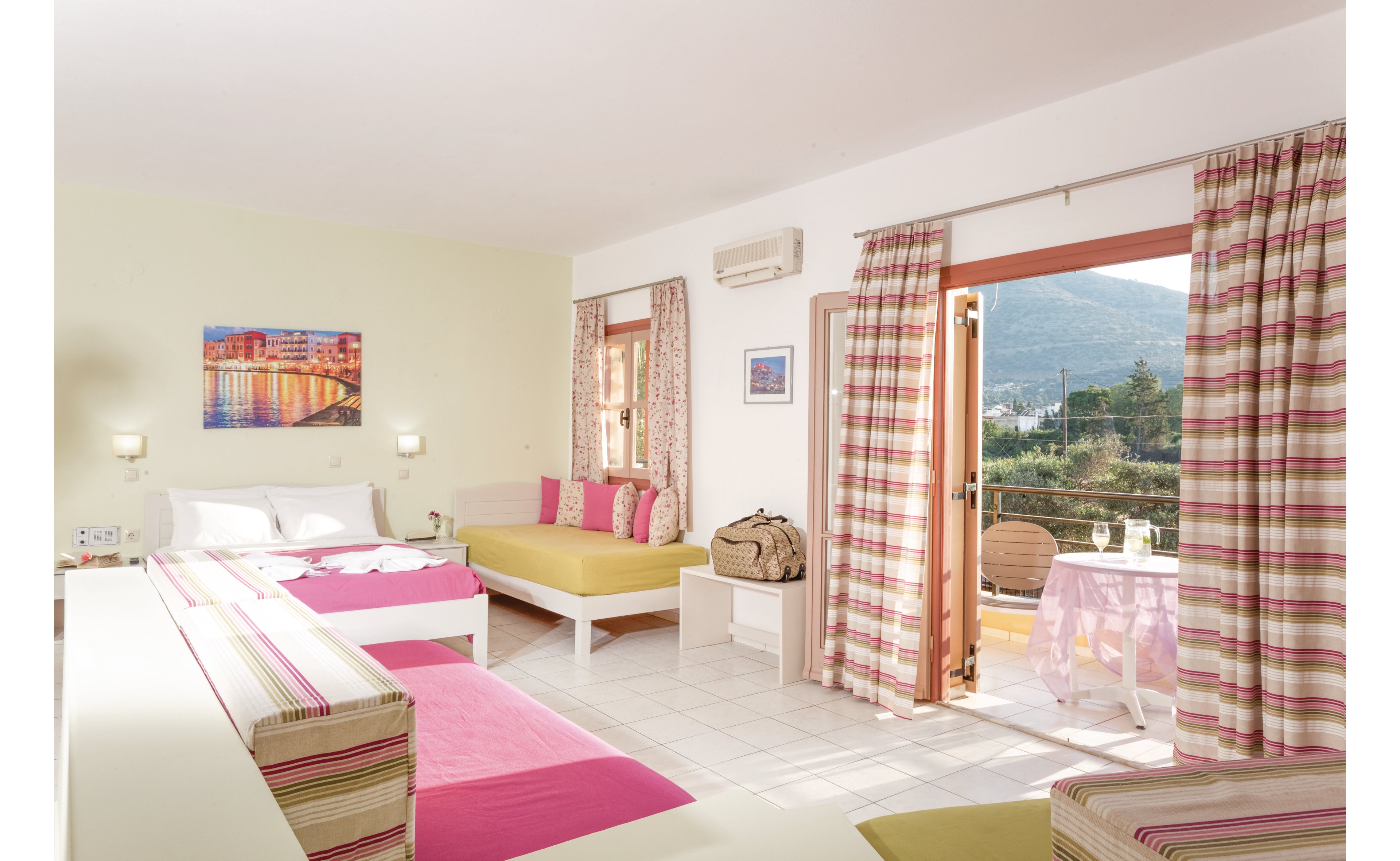 Latania Studios and Apartments