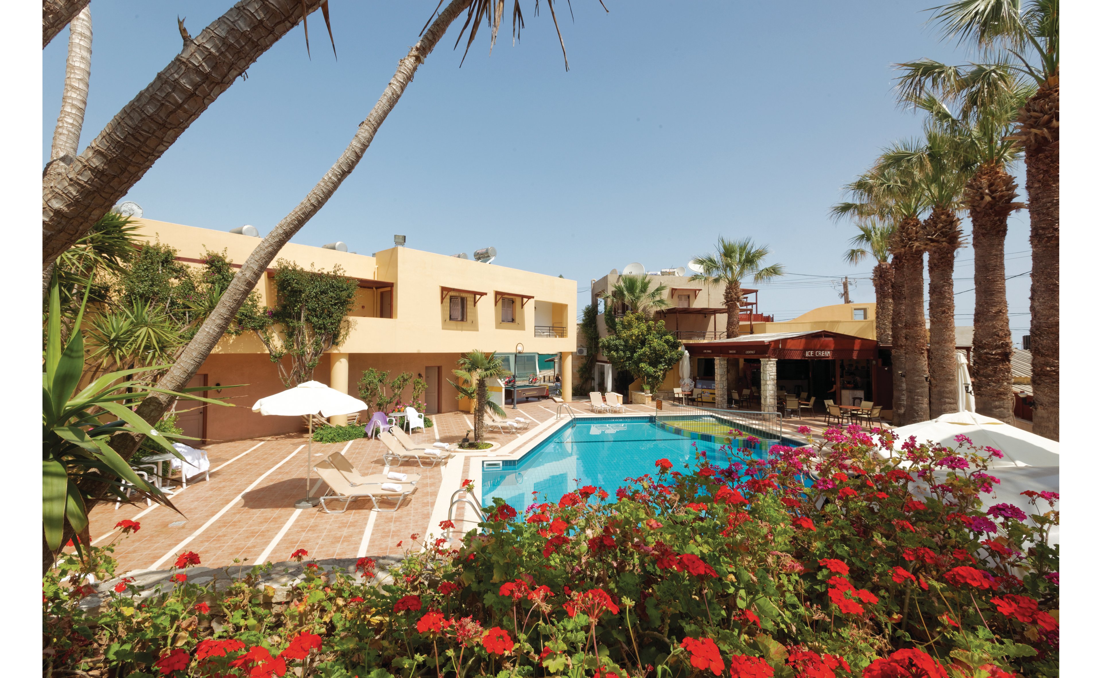 Latania Studios and Apartments