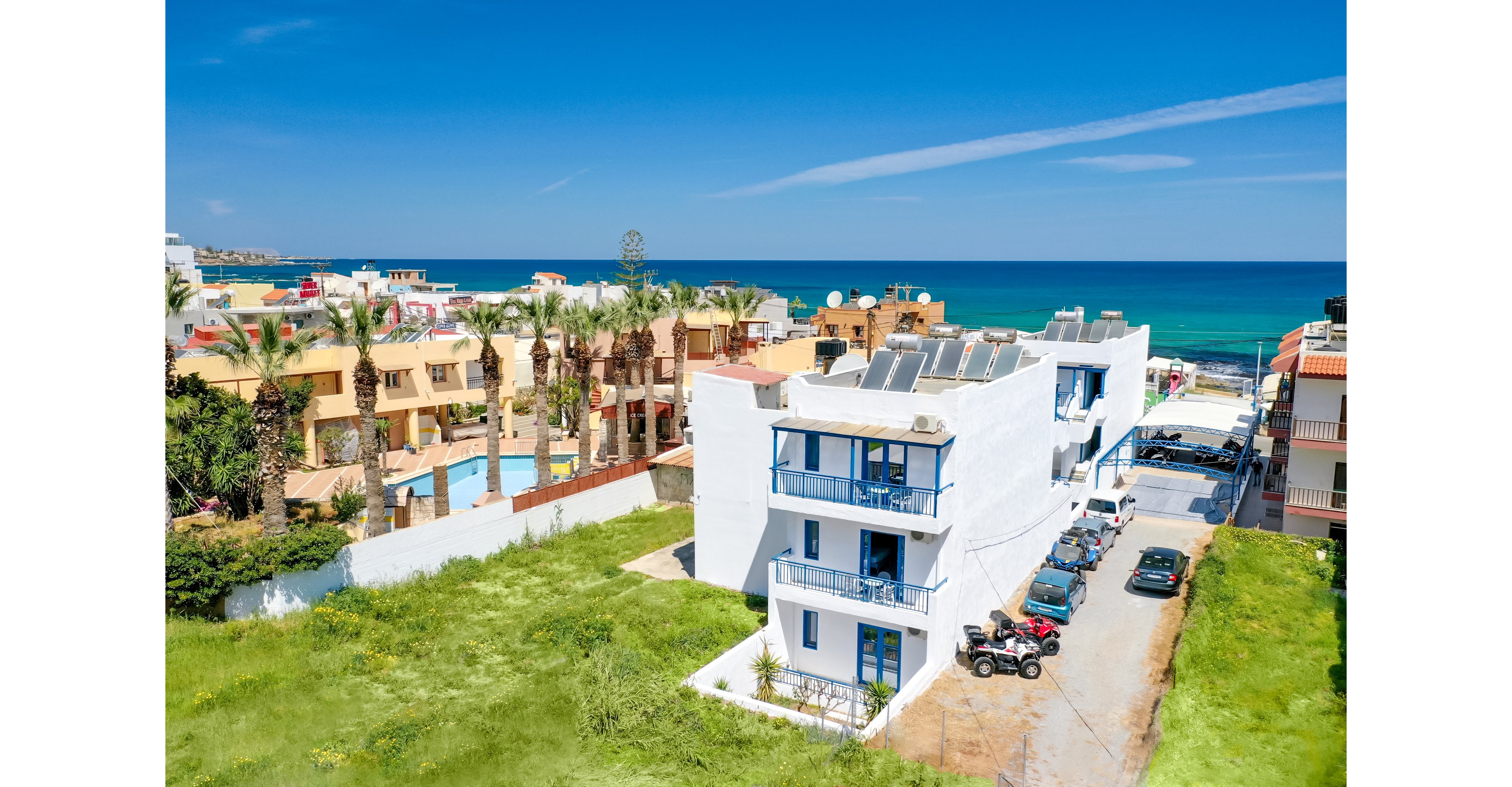 Latania Studios and Apartments