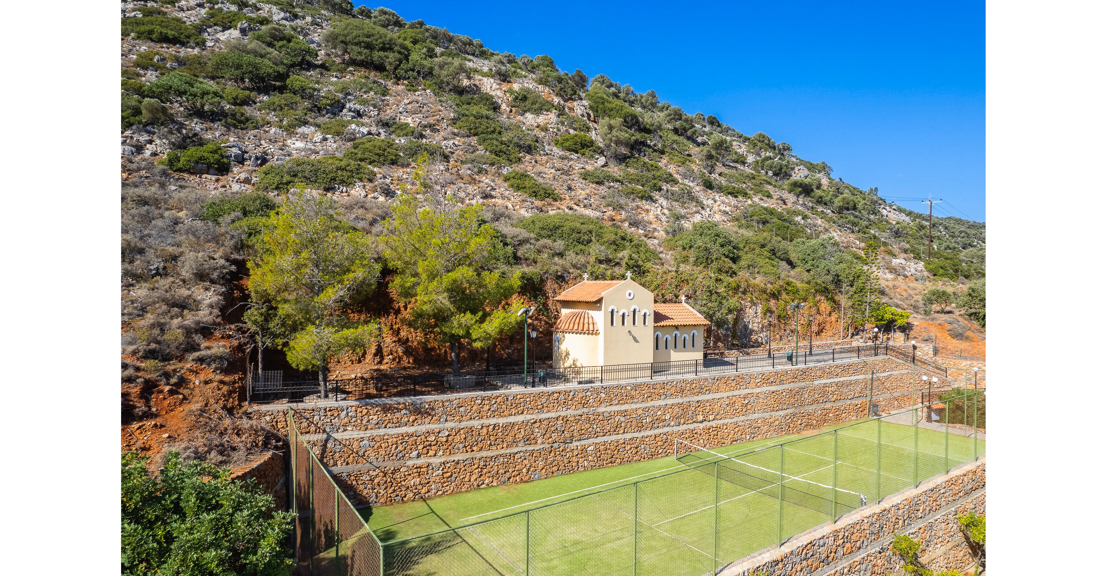 Koni Village Hotel Apartments