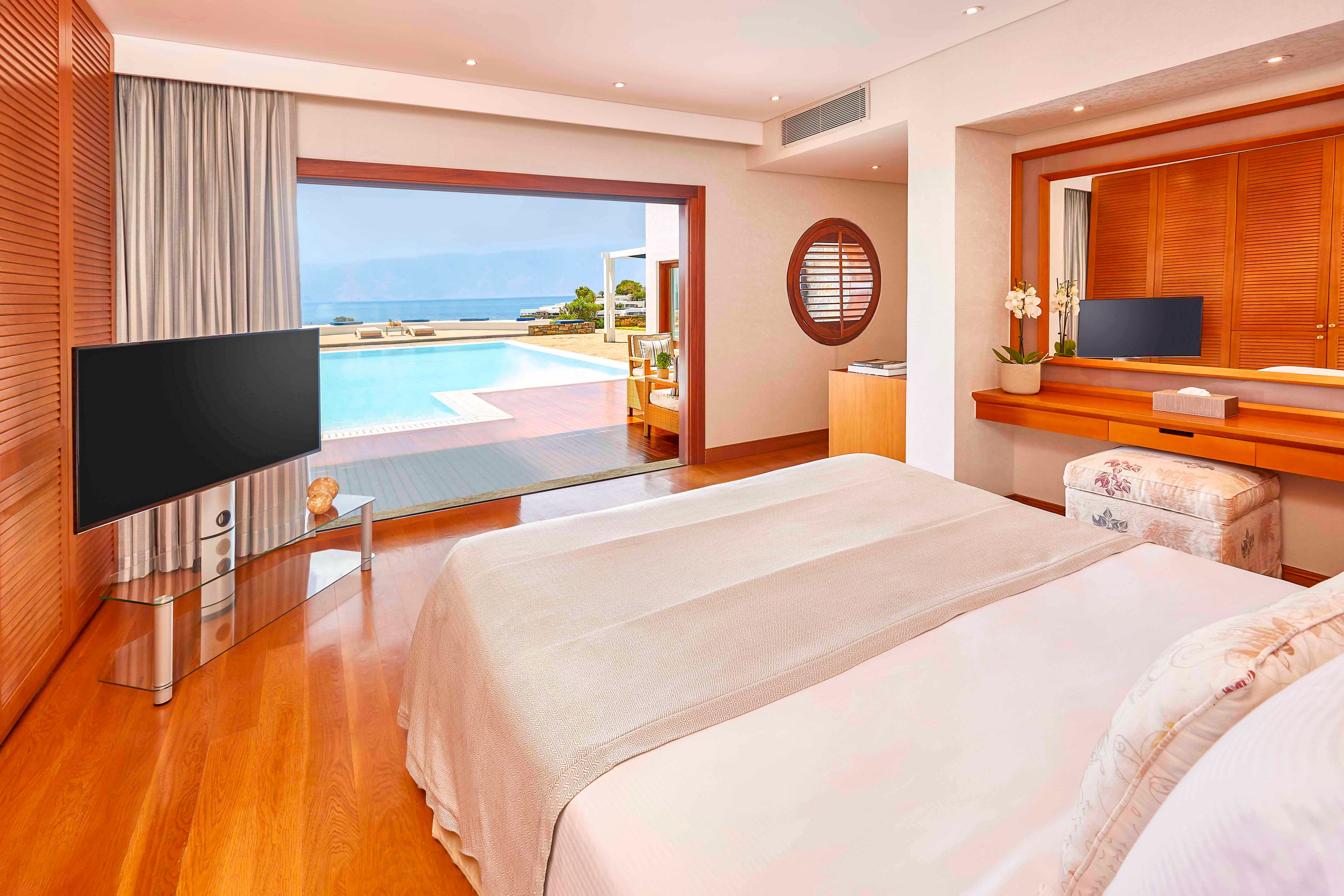 Elounda Beach Hotel & Villas