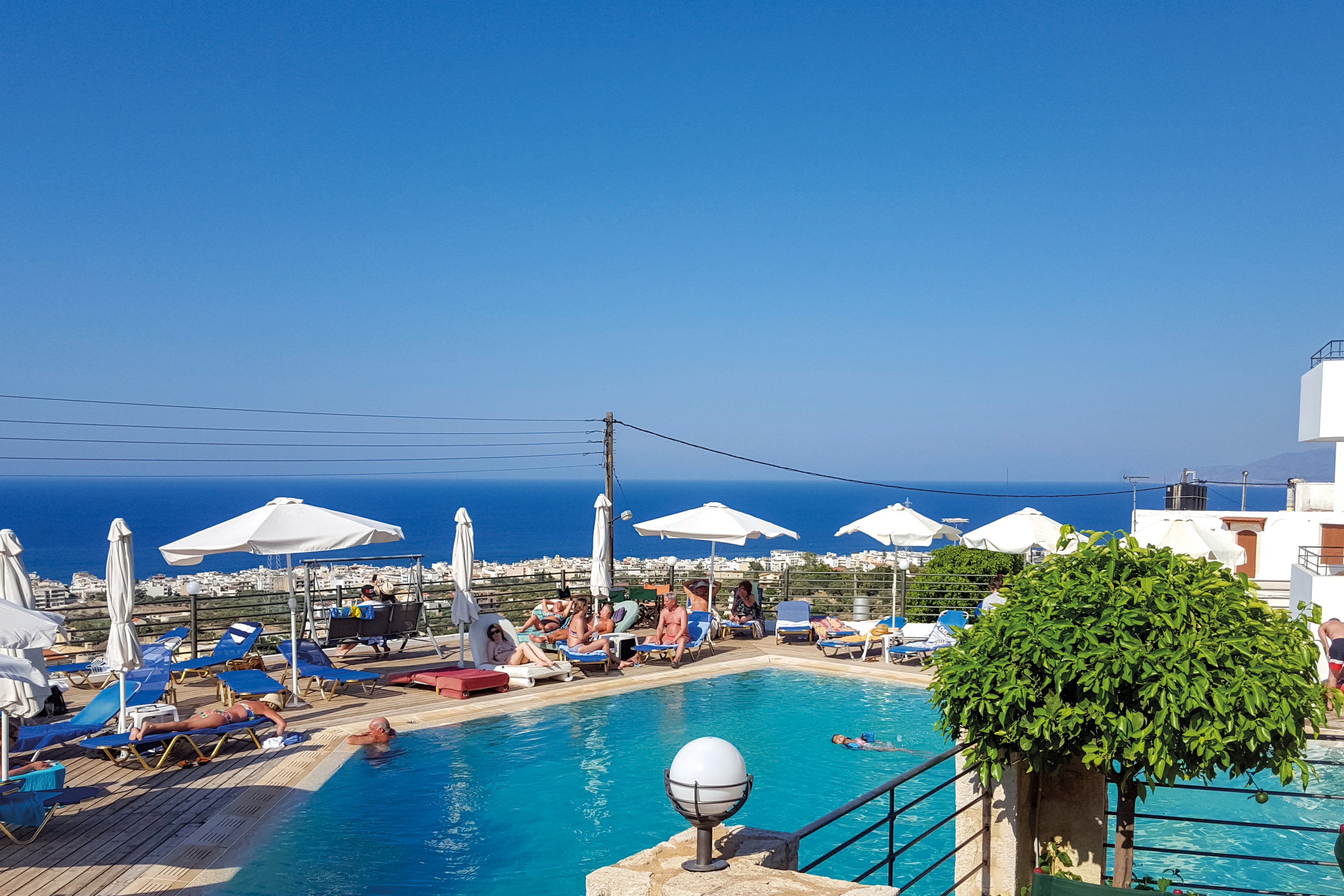 Amazones Village Suites