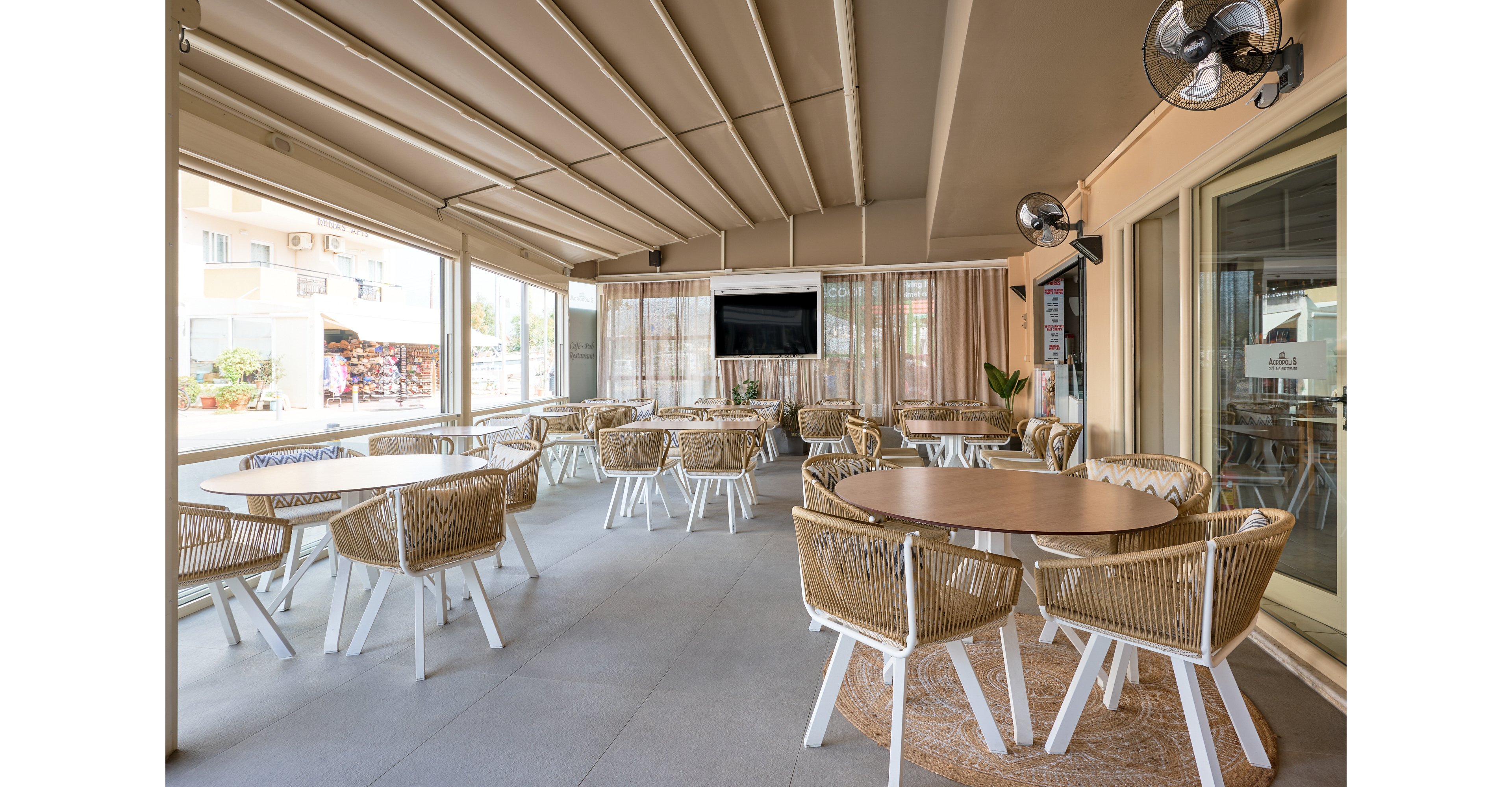 Acropolis Apartments