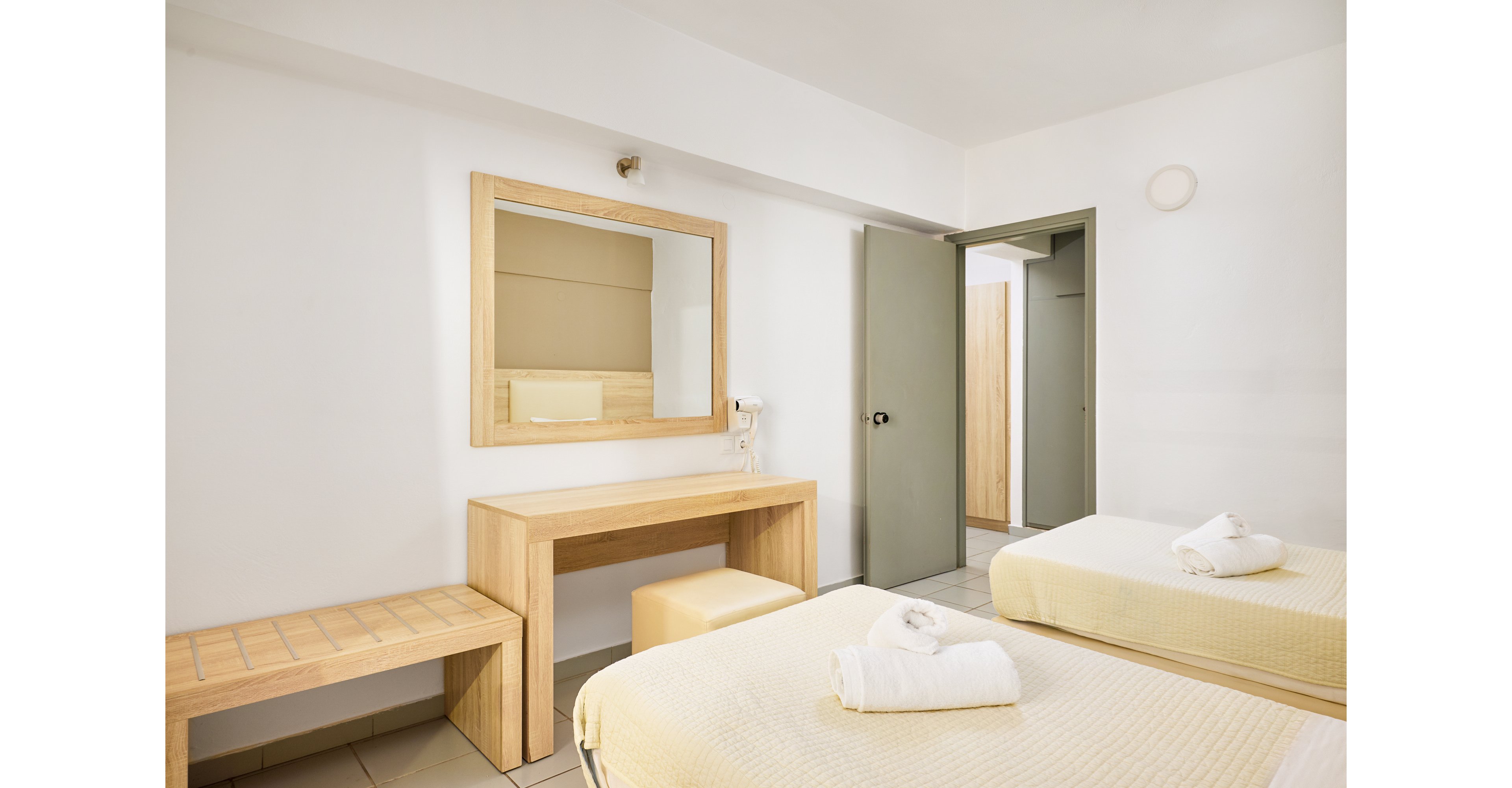 Acropolis Apartments