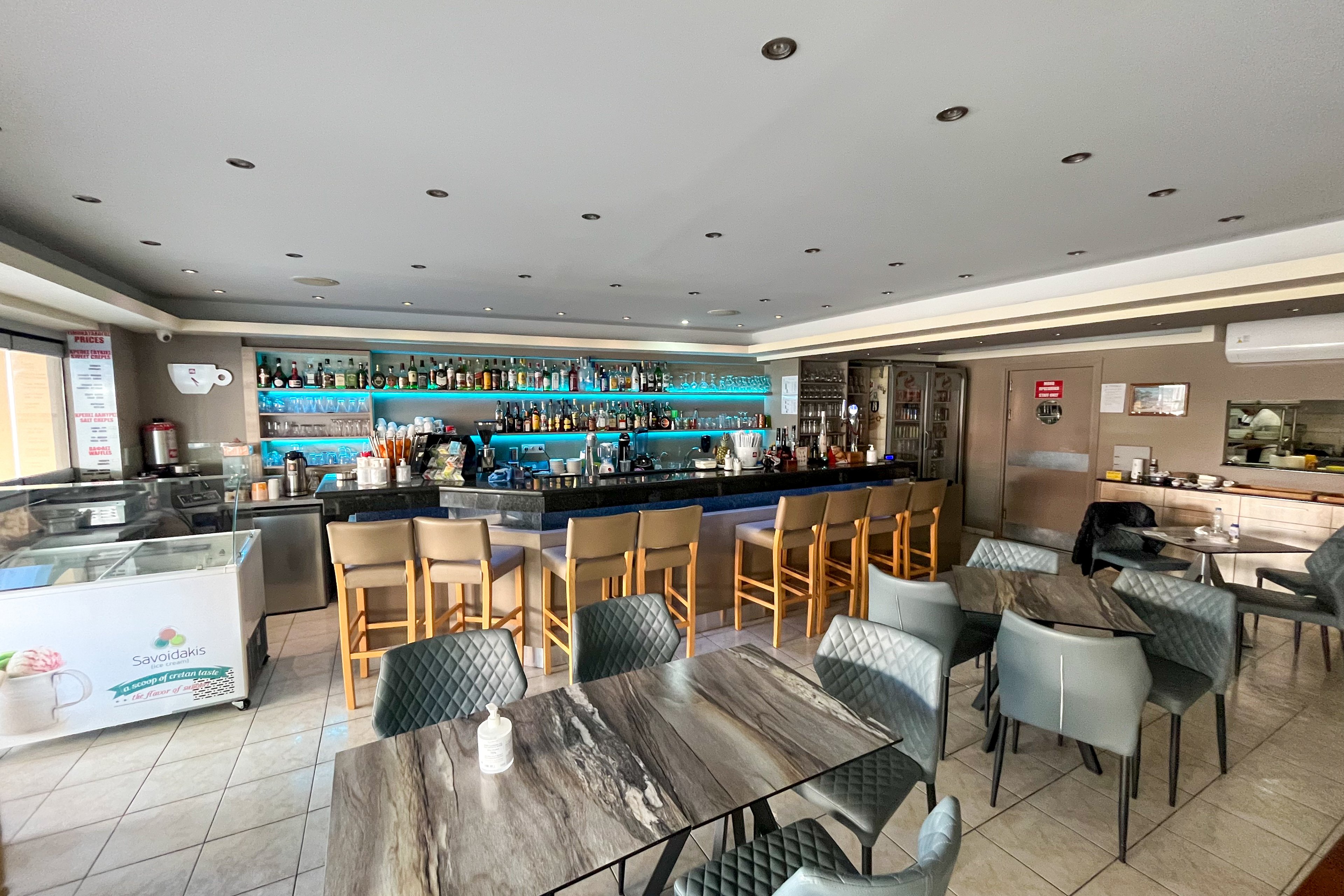 Acropolis Apartments