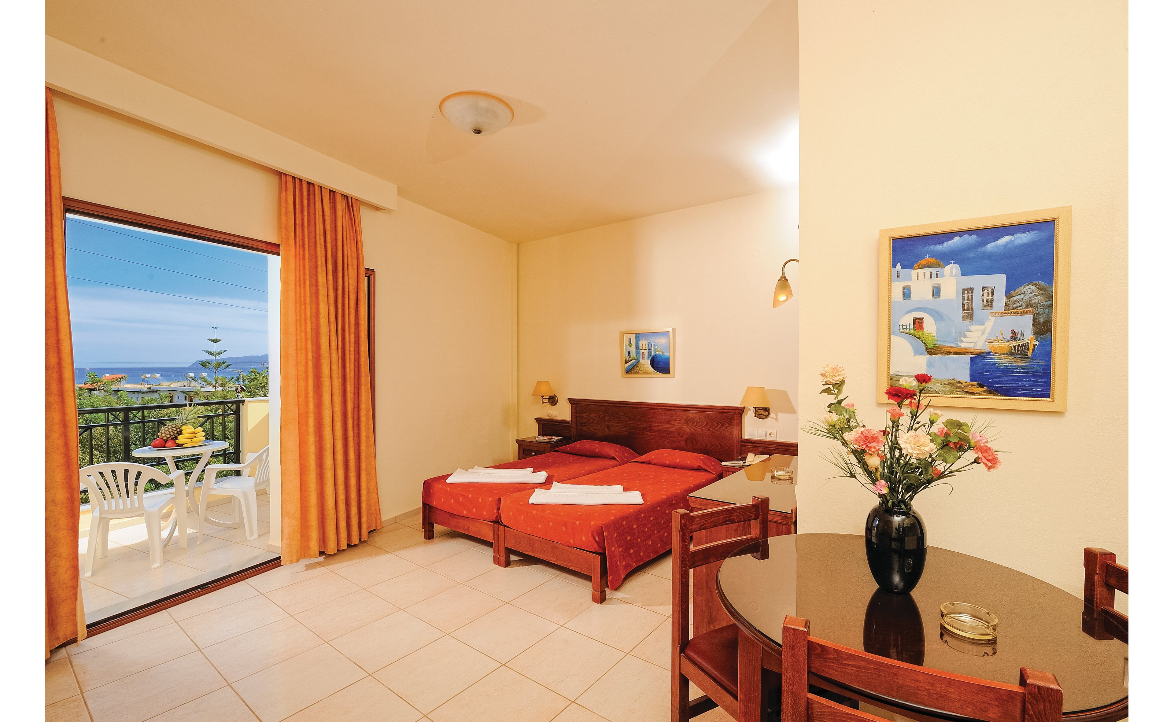 Maria Lambis Apartments