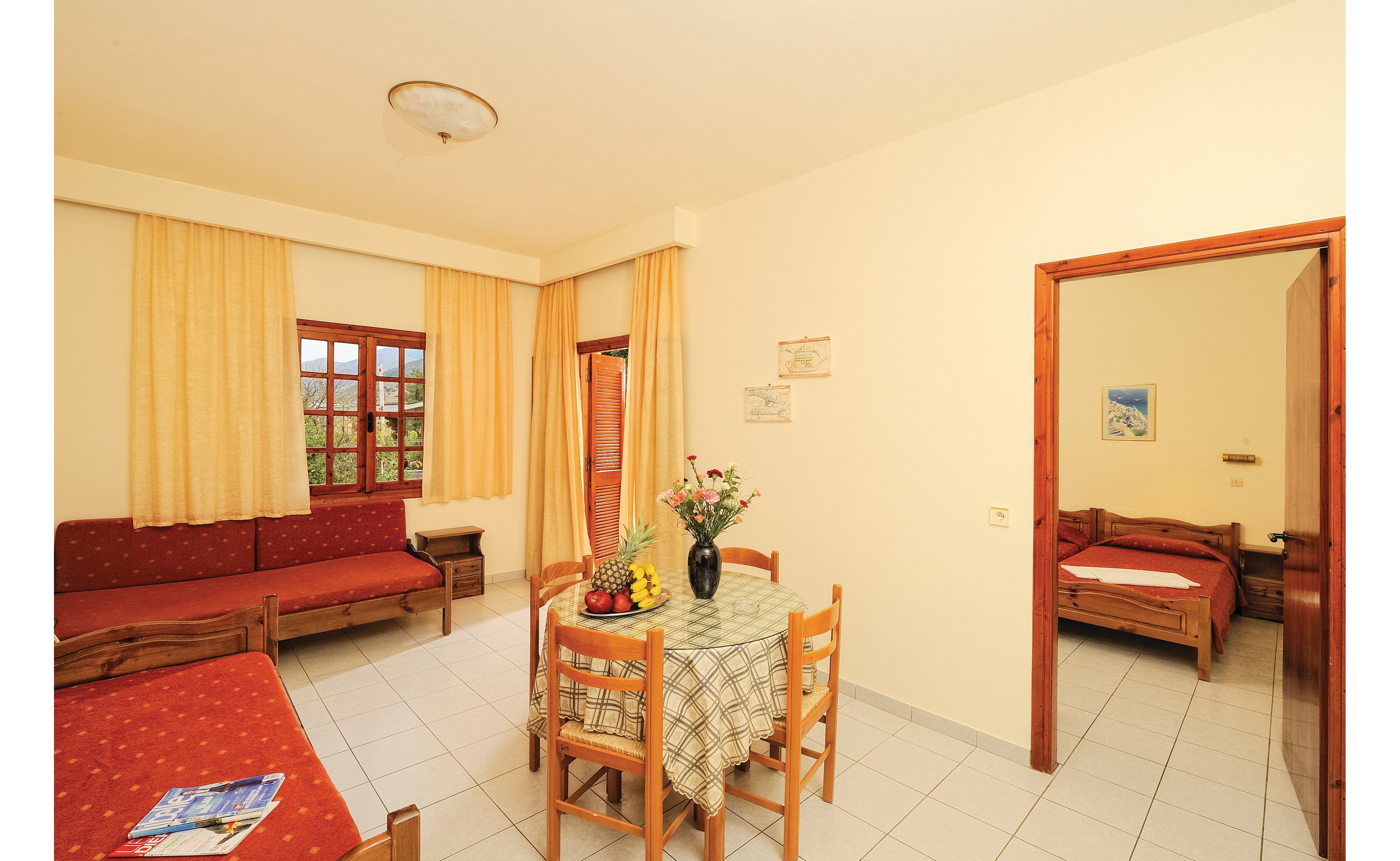 Maria Lambis Apartments