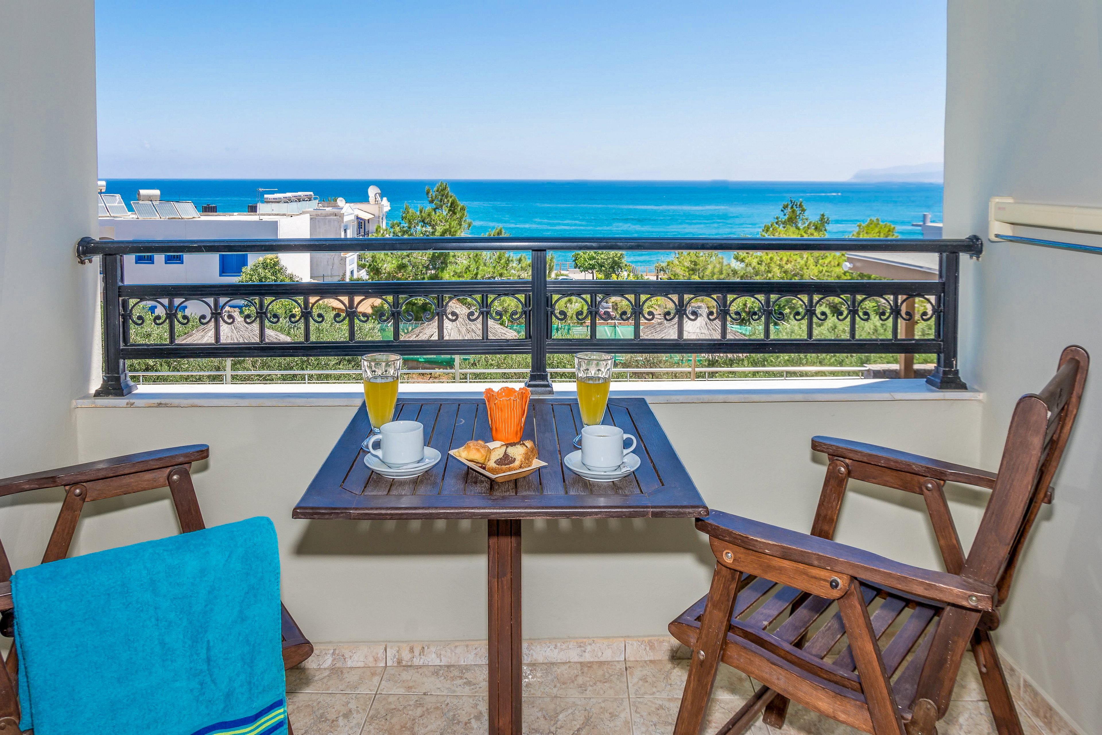 Dias Hotel & Apartments