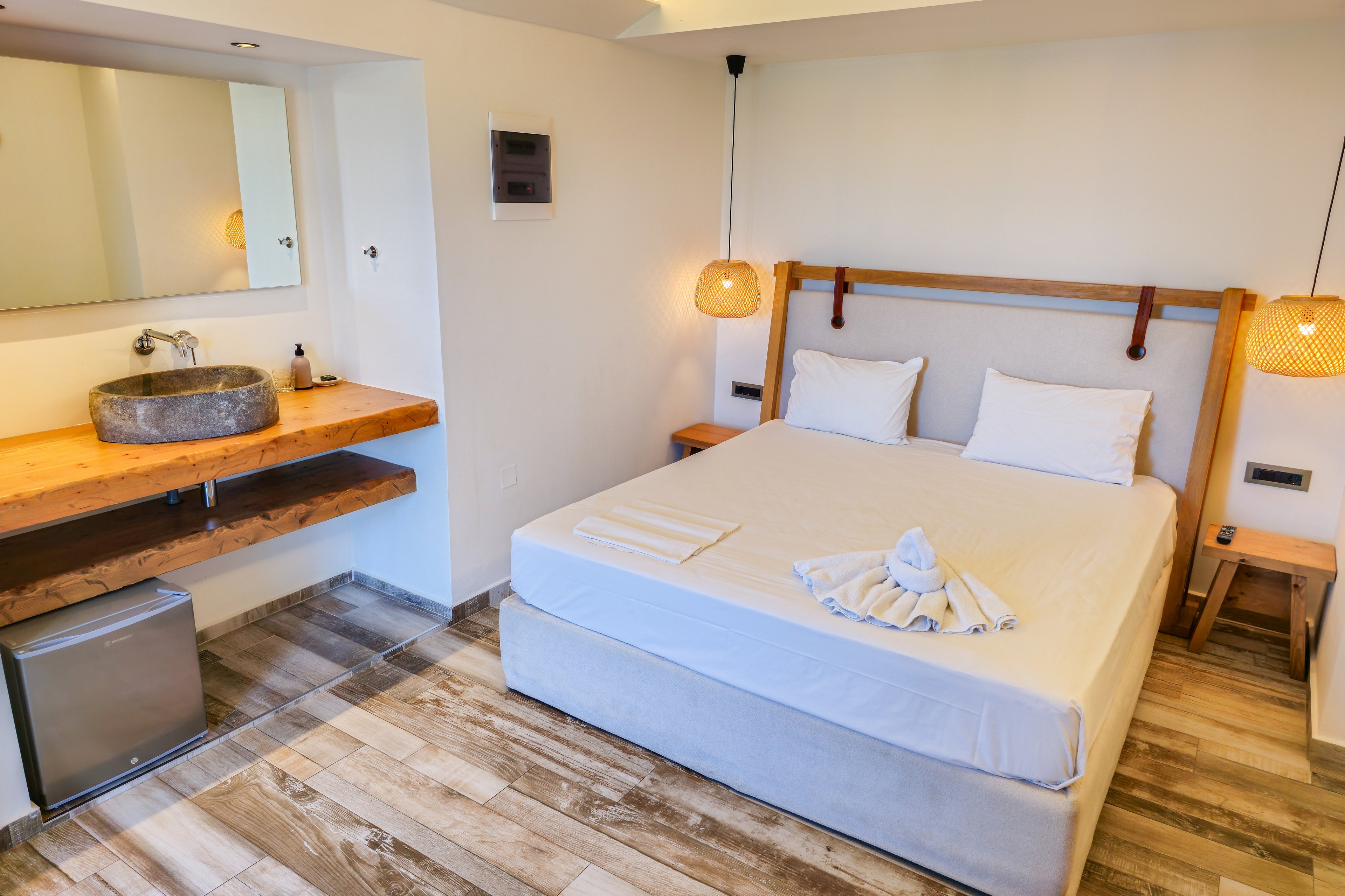 Dias Hotel & Apartments