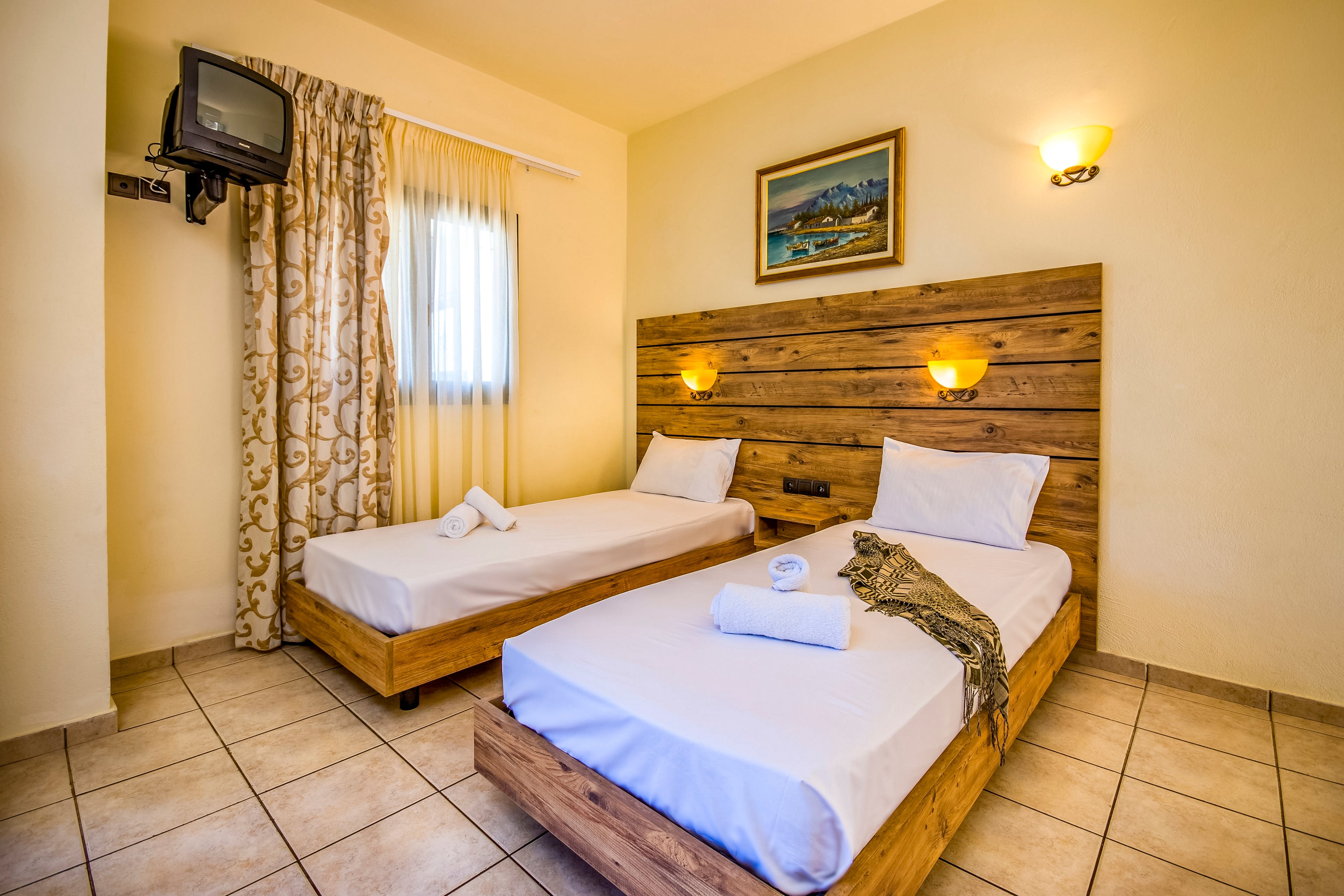 Dias Hotel & Apartments