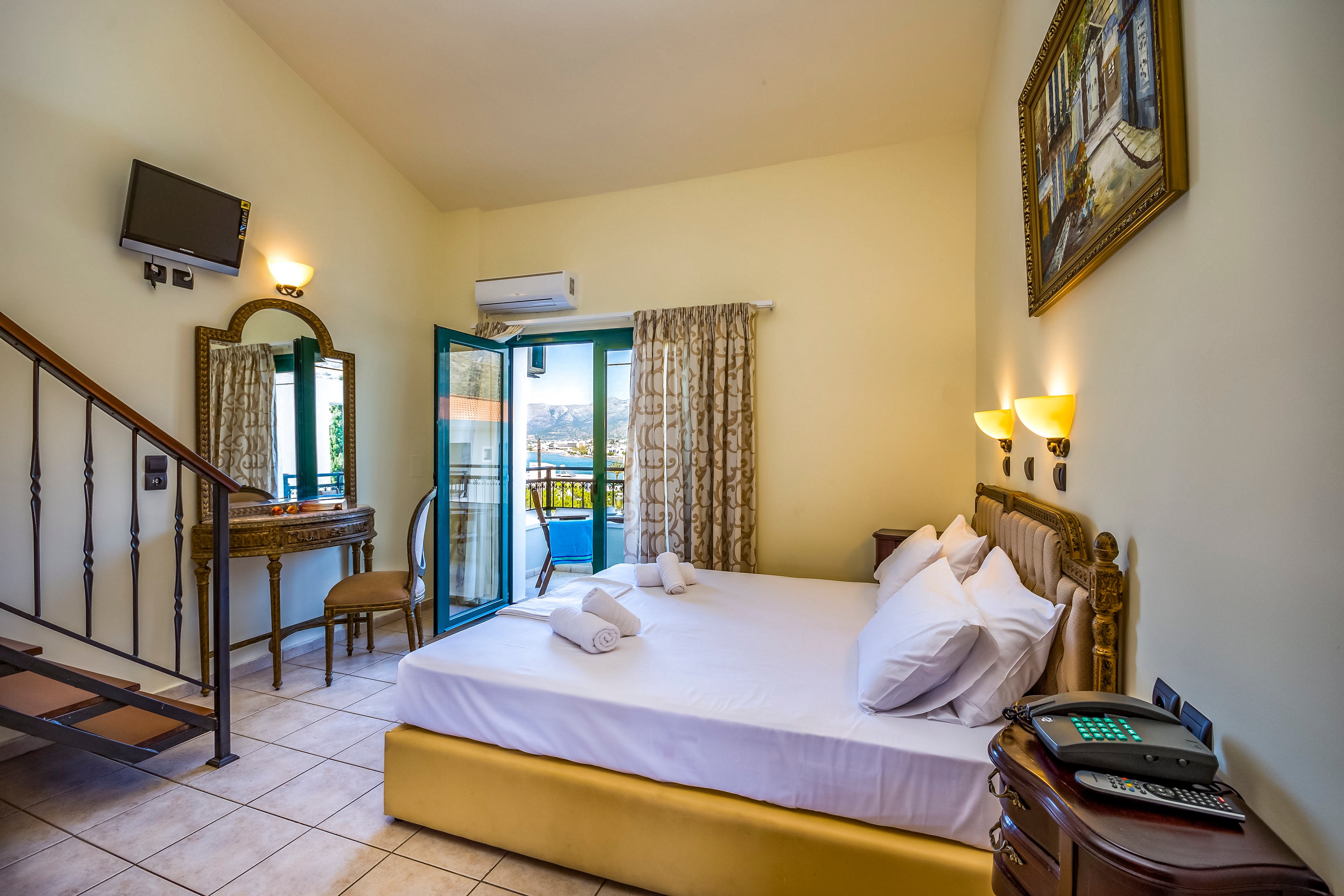 Dias Hotel & Apartments