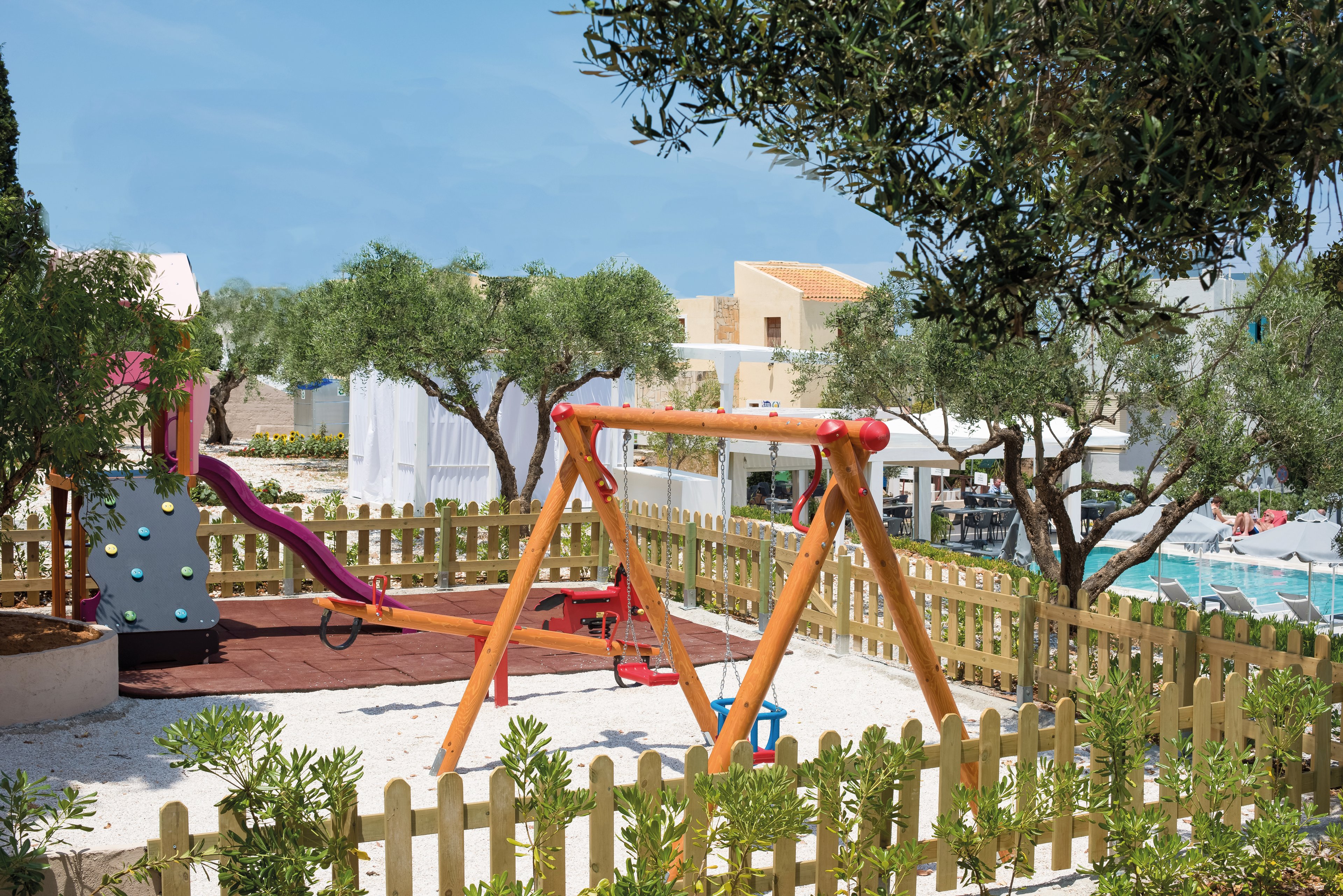 Sundance Apartments & Suites