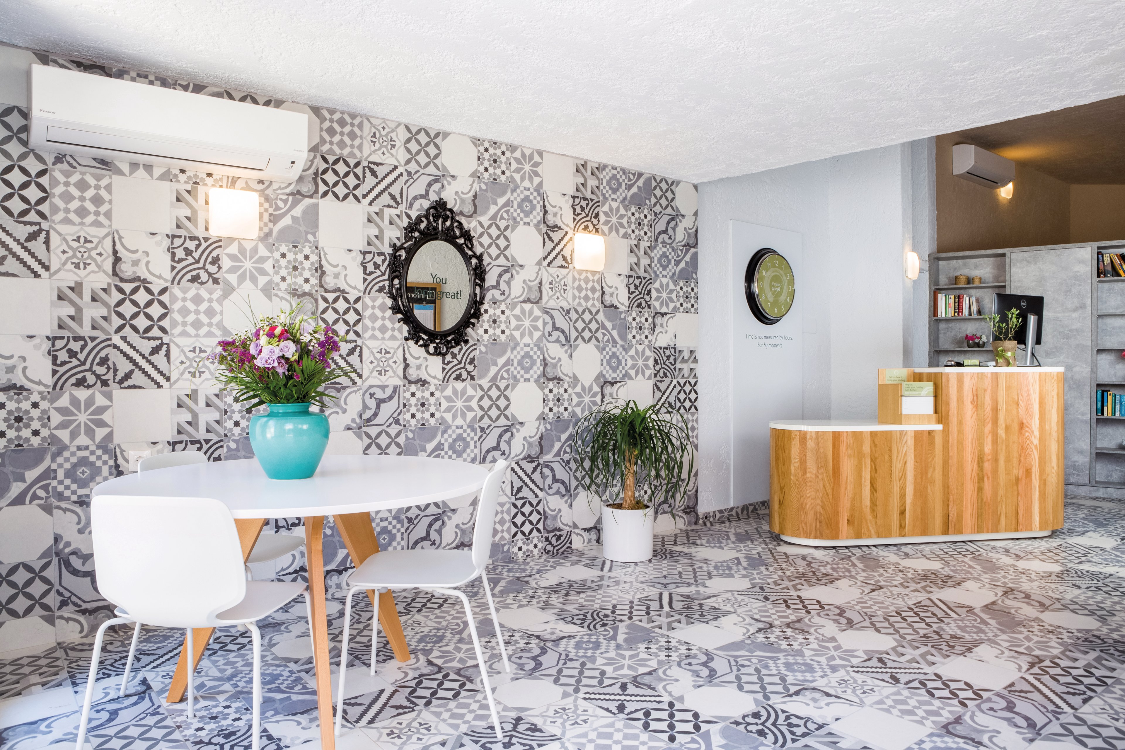 Sundance Apartments & Suites