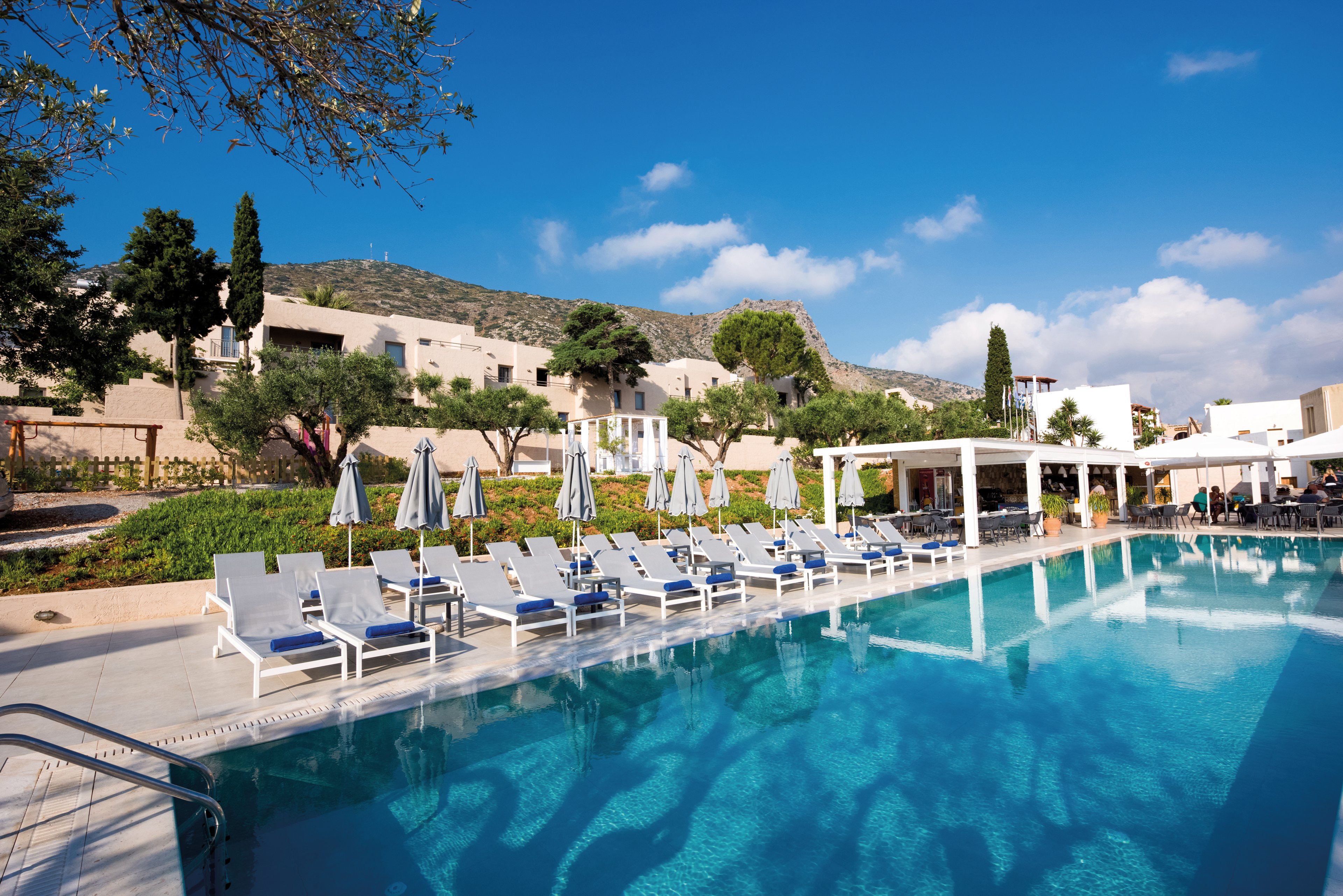 Sundance Apartments & Suites