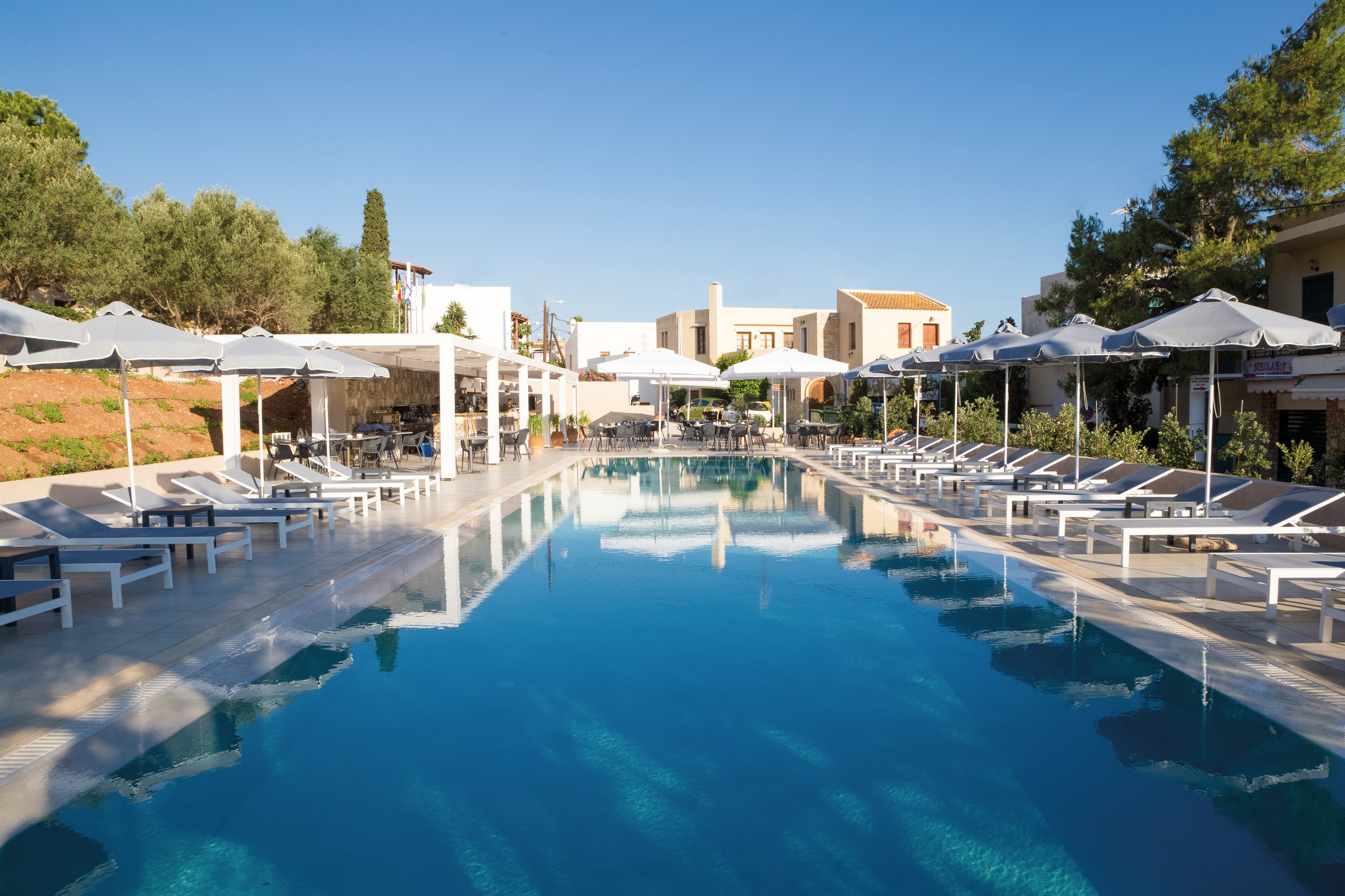 Sundance Apartments & Suites