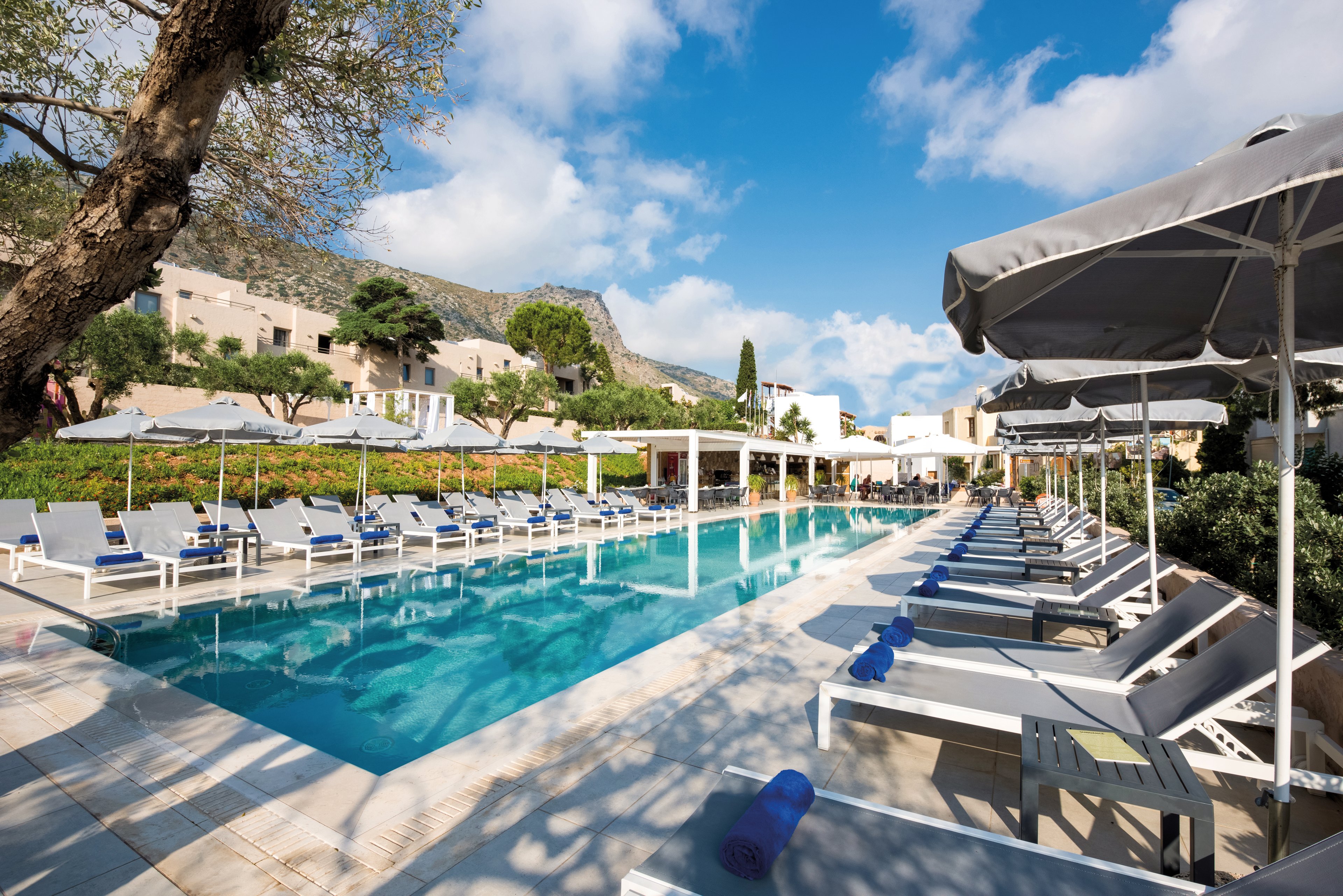 Sundance Apartments & Suites