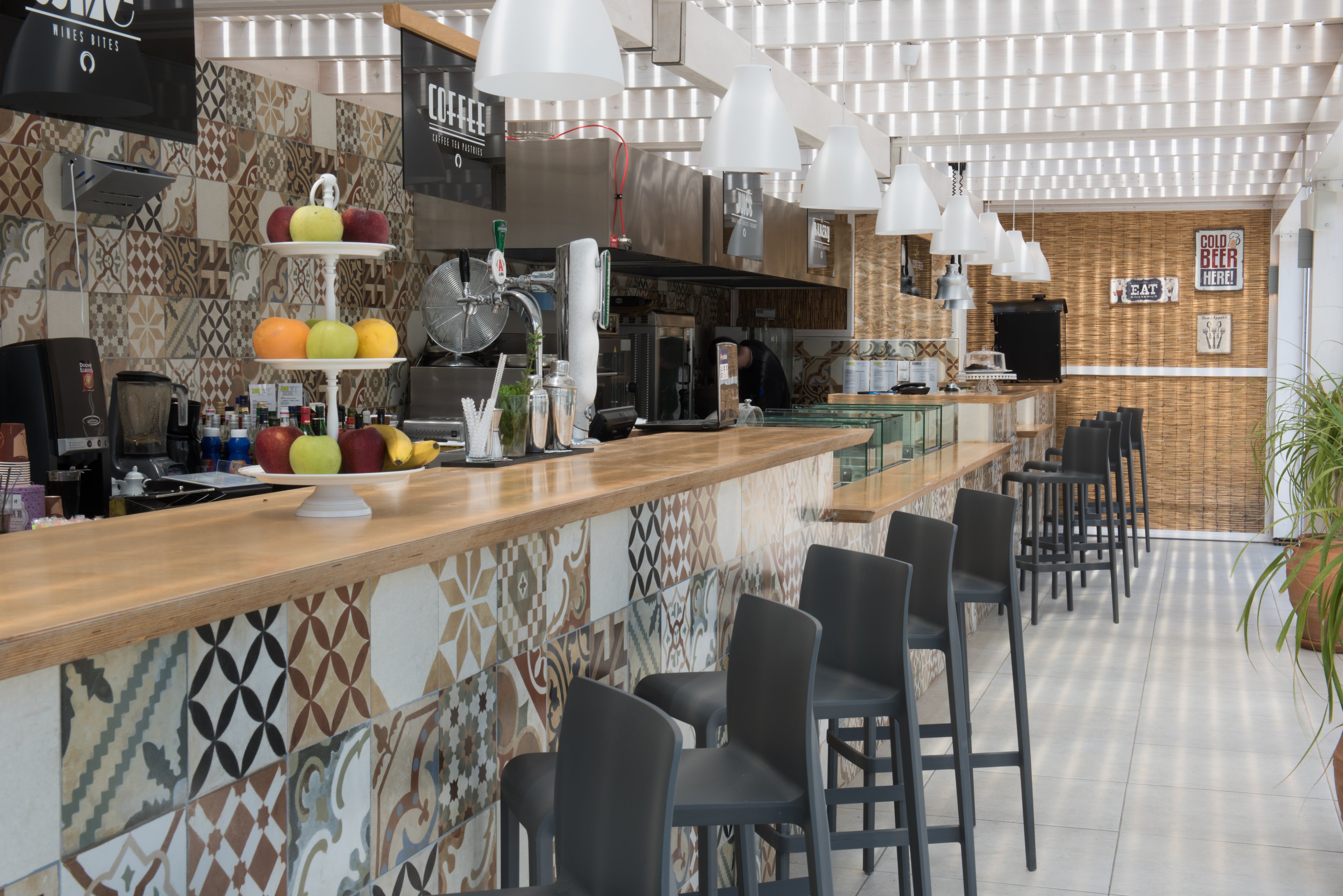 Sundance Apartments & Suites