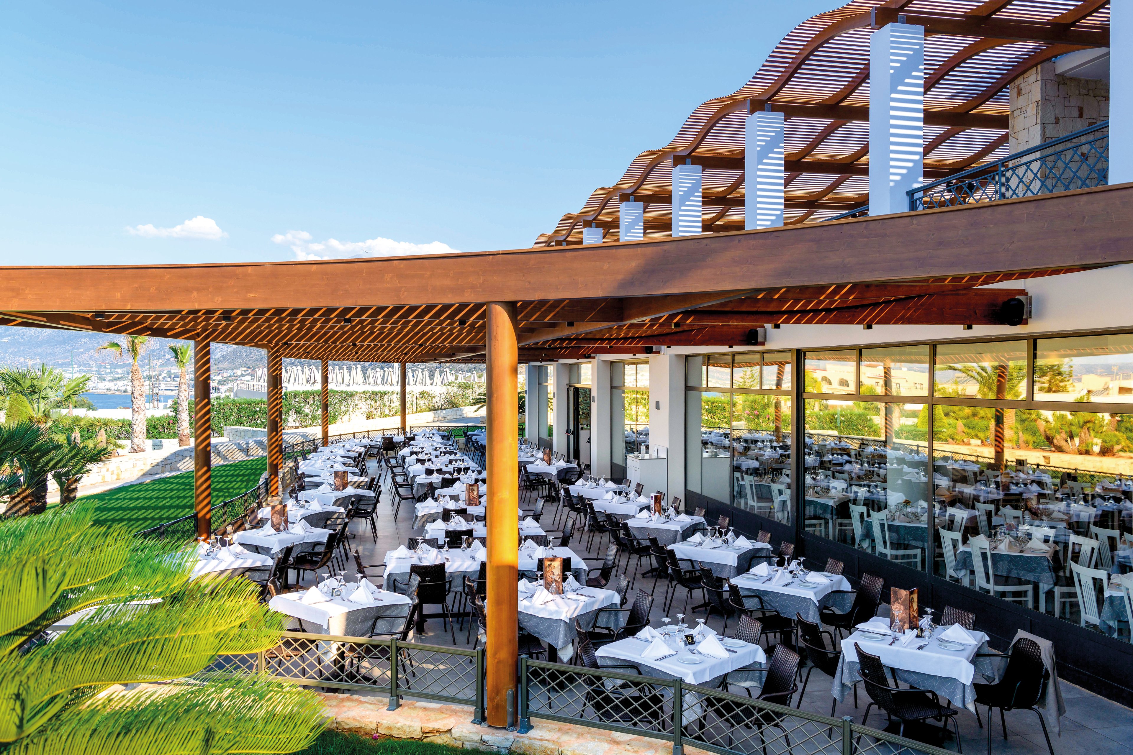 Grand Hotel Holiday Resort